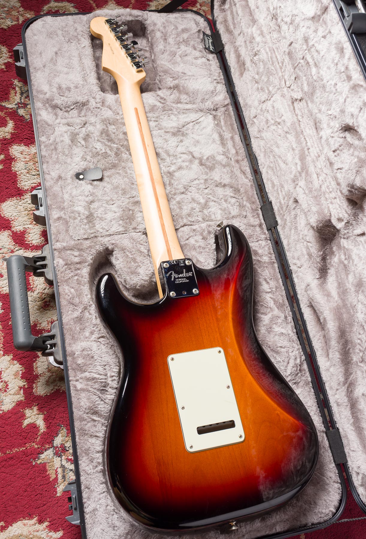 Fender American Professional Stratocaster - 3-Color Sunburst #US16057739 Segunda Mano