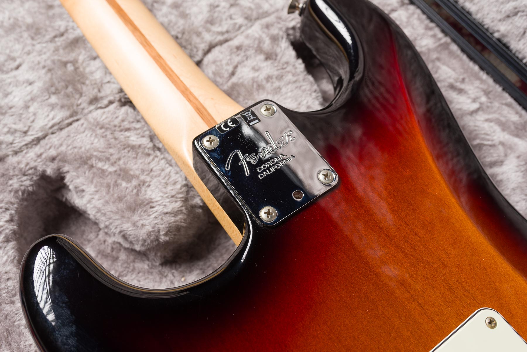 Fender American Professional Stratocaster - 3-Color Sunburst #US16057739 Segunda Mano