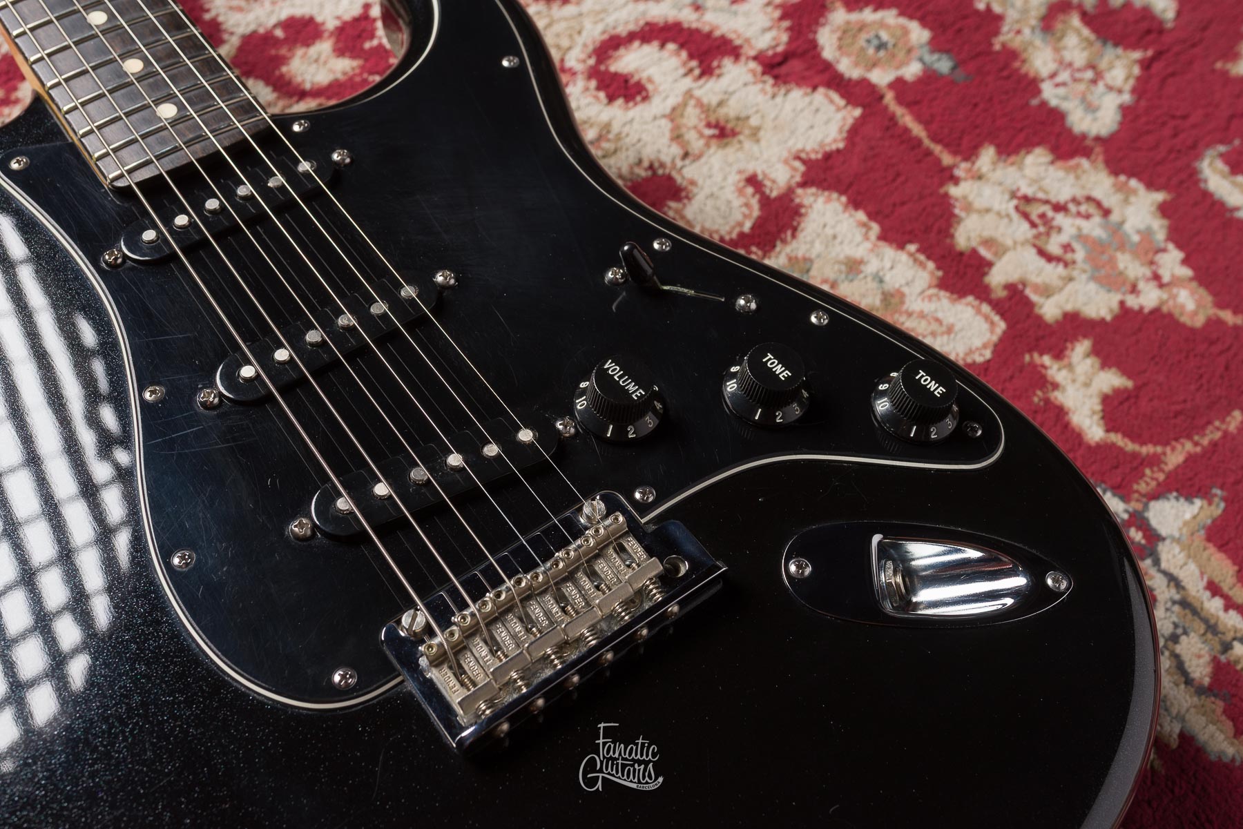 Fender American Standard Blackout Stratocaster - Mystic Black #US14104650 Segunda Mano