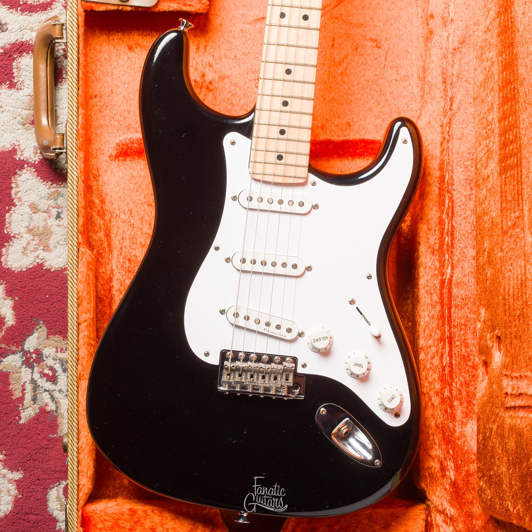 Fender Eric Clapton Stratocaster "Blackie" - Black #US10211880 Segunda Mano