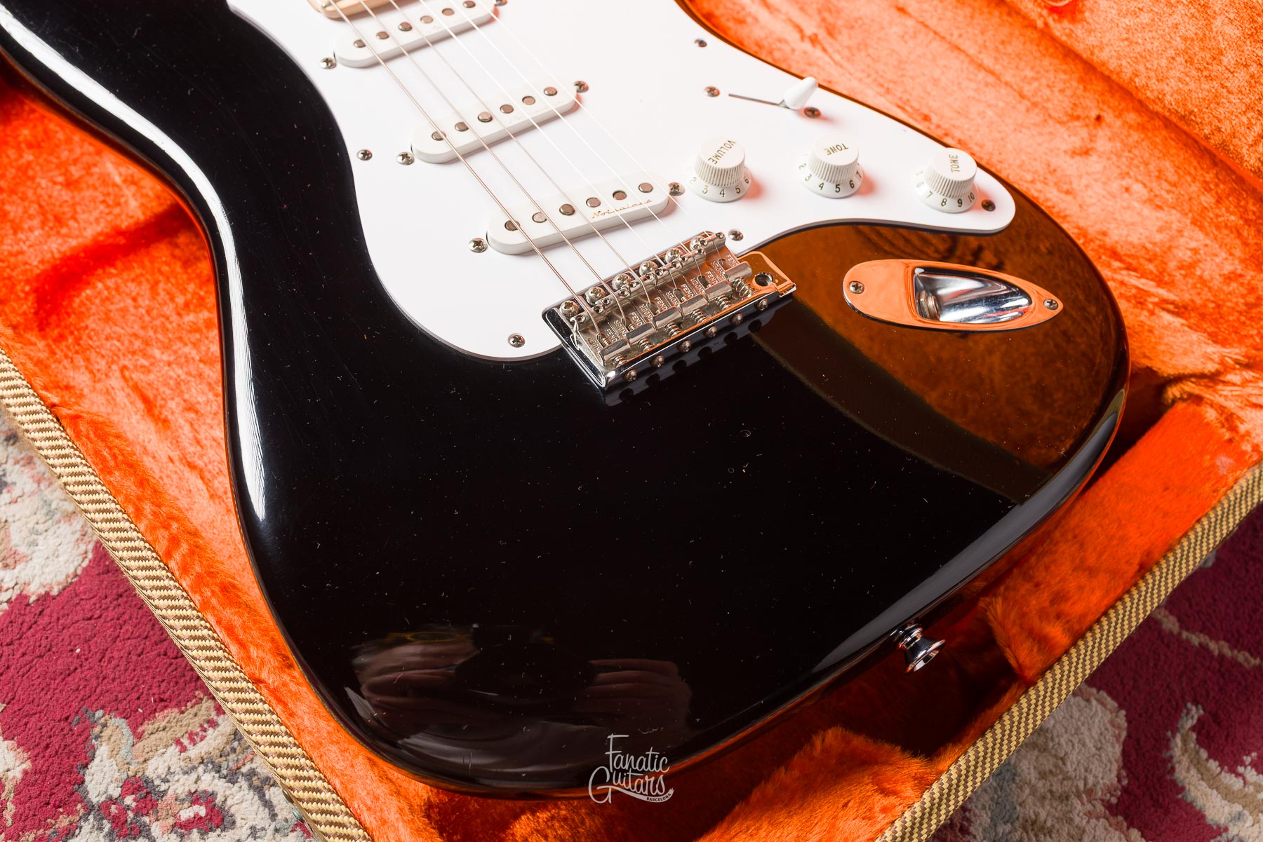 Fender Eric Clapton Stratocaster "Blackie" - Black #US10211880 Segunda Mano