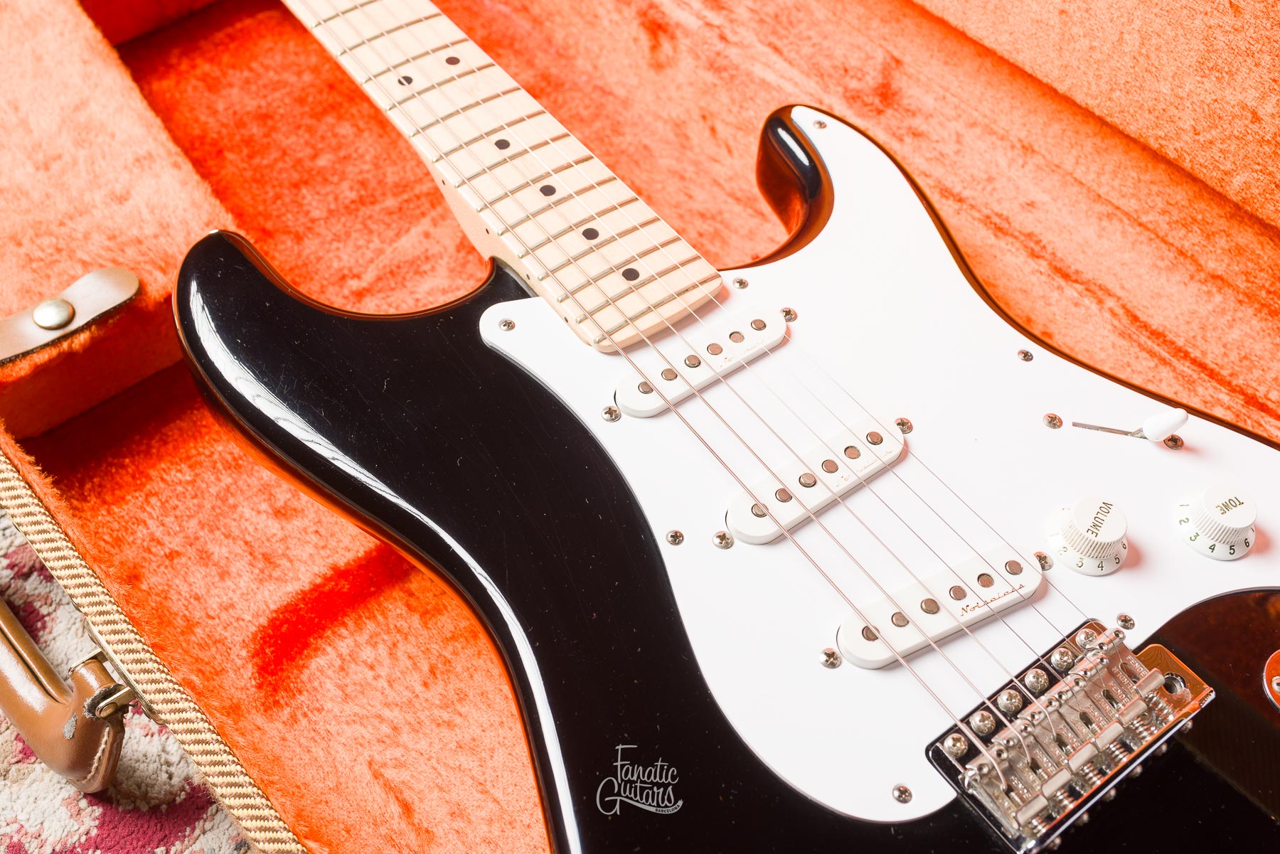 Fender Eric Clapton Stratocaster "Blackie" - Black #US10211880 Segunda Mano