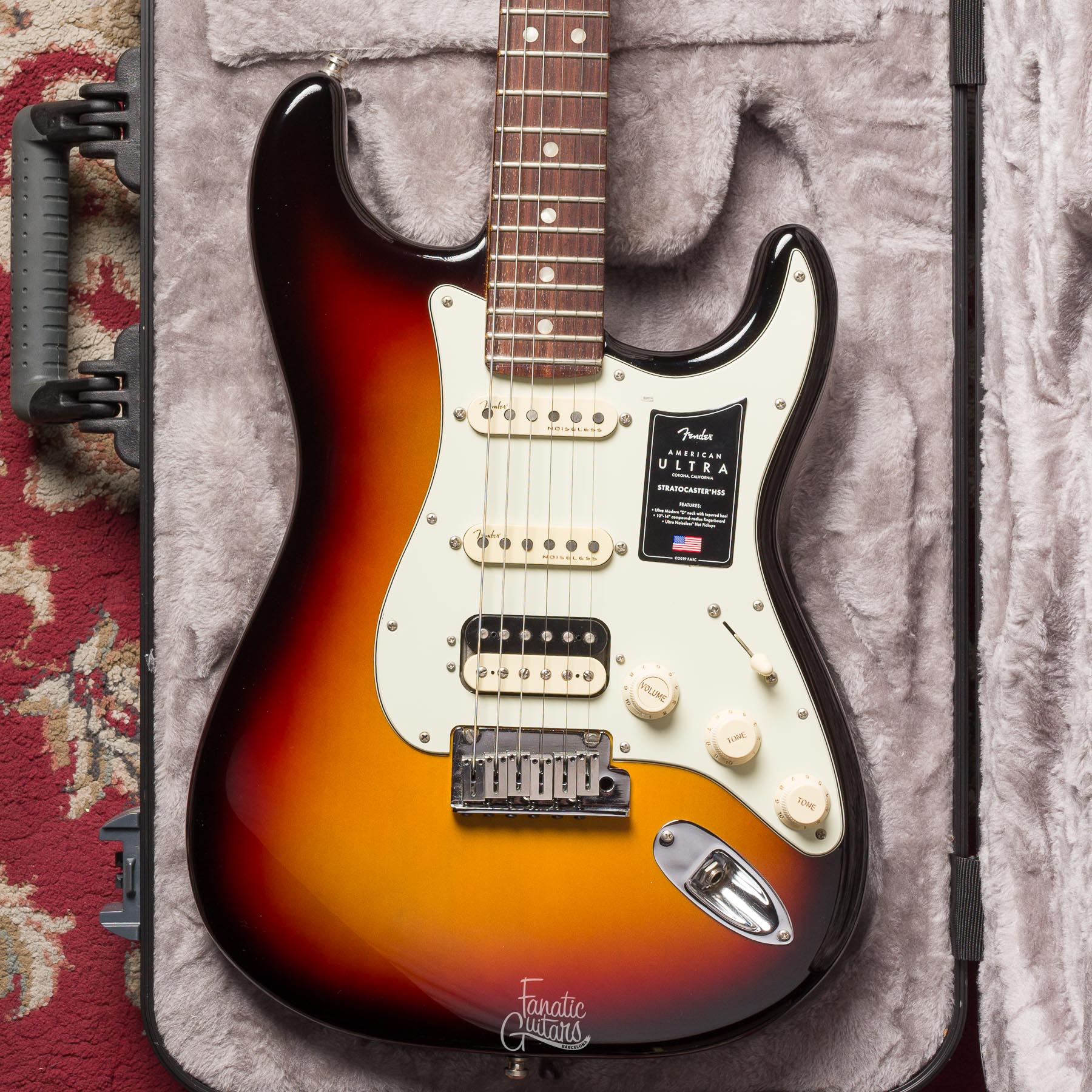 Fender American Ultra Stratocaster HSS - Ultraburst #US22062646 Second Hand