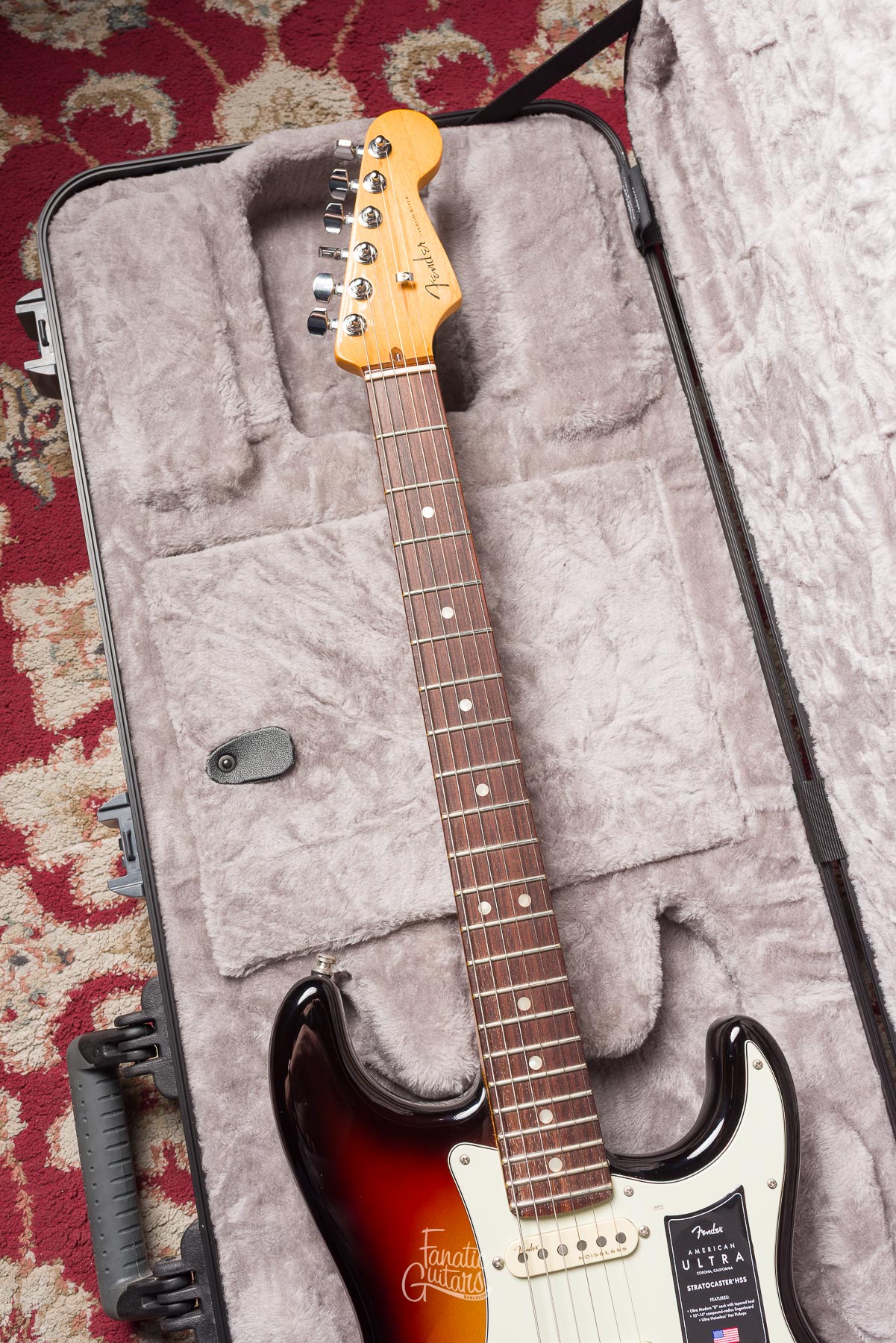 Fender American Ultra Stratocaster HSS - Ultraburst #US22062646 Second Hand