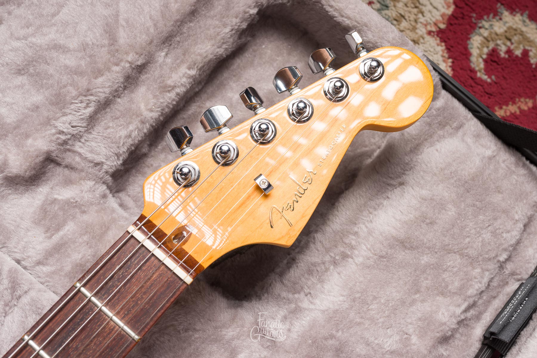 Fender American Ultra Stratocaster HSS - Ultraburst #US22062646 Second Hand