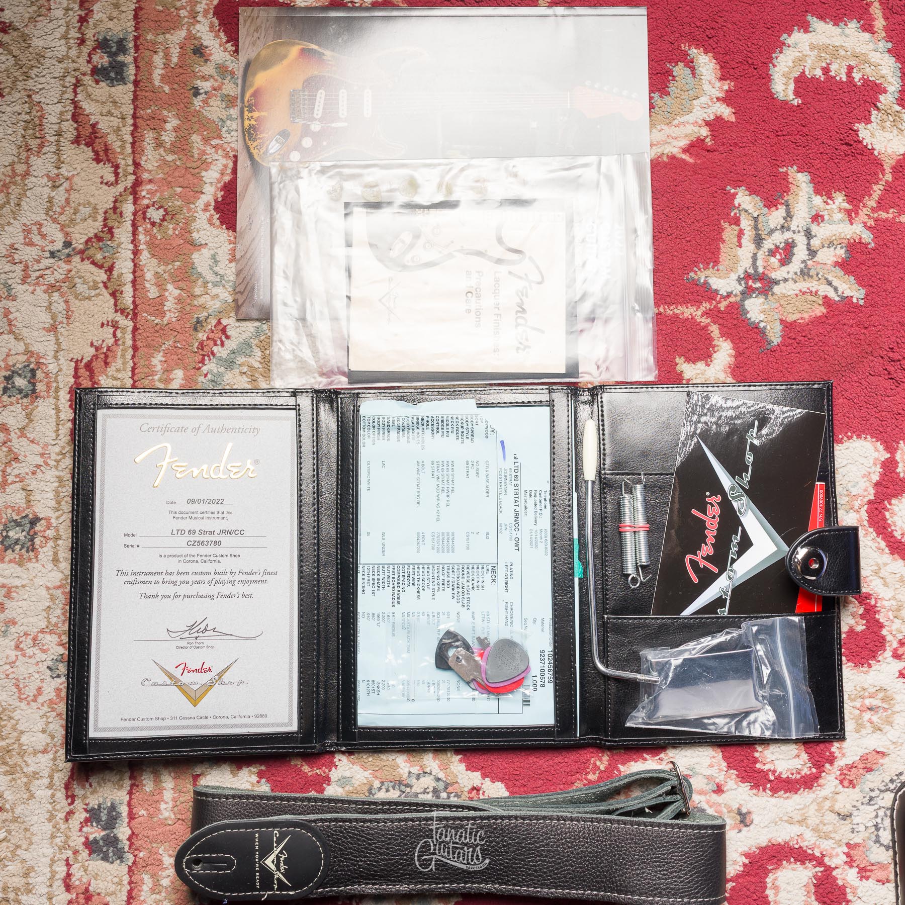 Fender Custom Shop LTD 69 Stratocaster Journeyman Relic - Olympic White #CZ563780 Second Hand