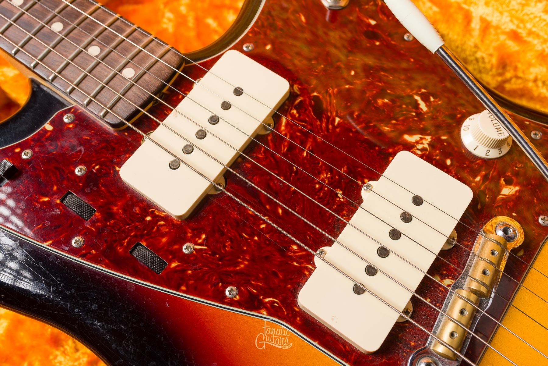 Fender Custom Shop Jazzmaster 62' LCC - 3-Tone Sunburst #R89079 Segunda Mano