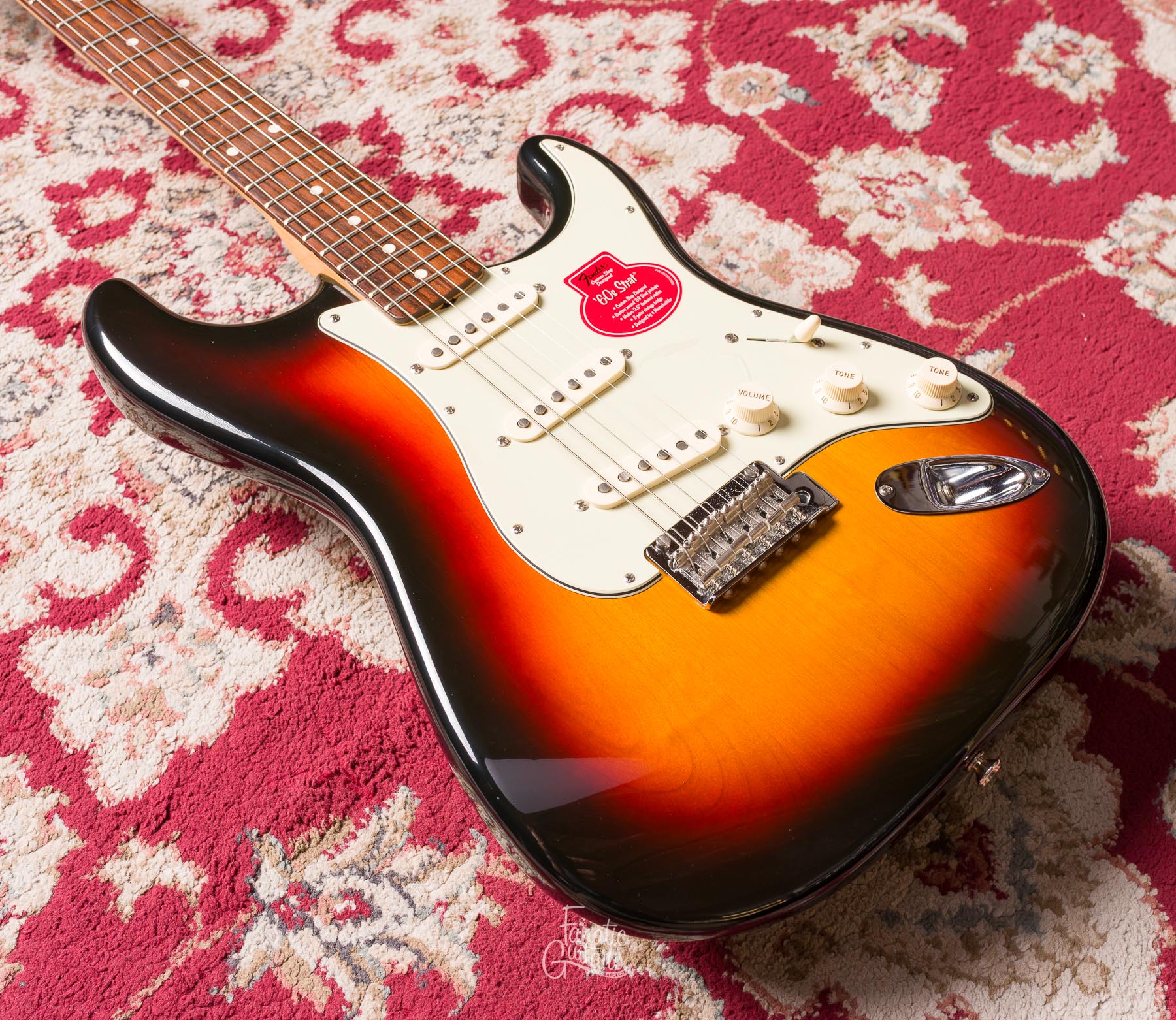 Fender Classic Player '60s Stratocaster - 3-Color Sunburst #MZ7017045 Second Hand