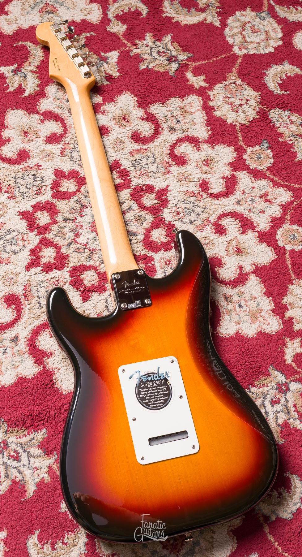 Fender Classic Player '60s Stratocaster - 3-Color Sunburst #MZ7017045 Second Hand