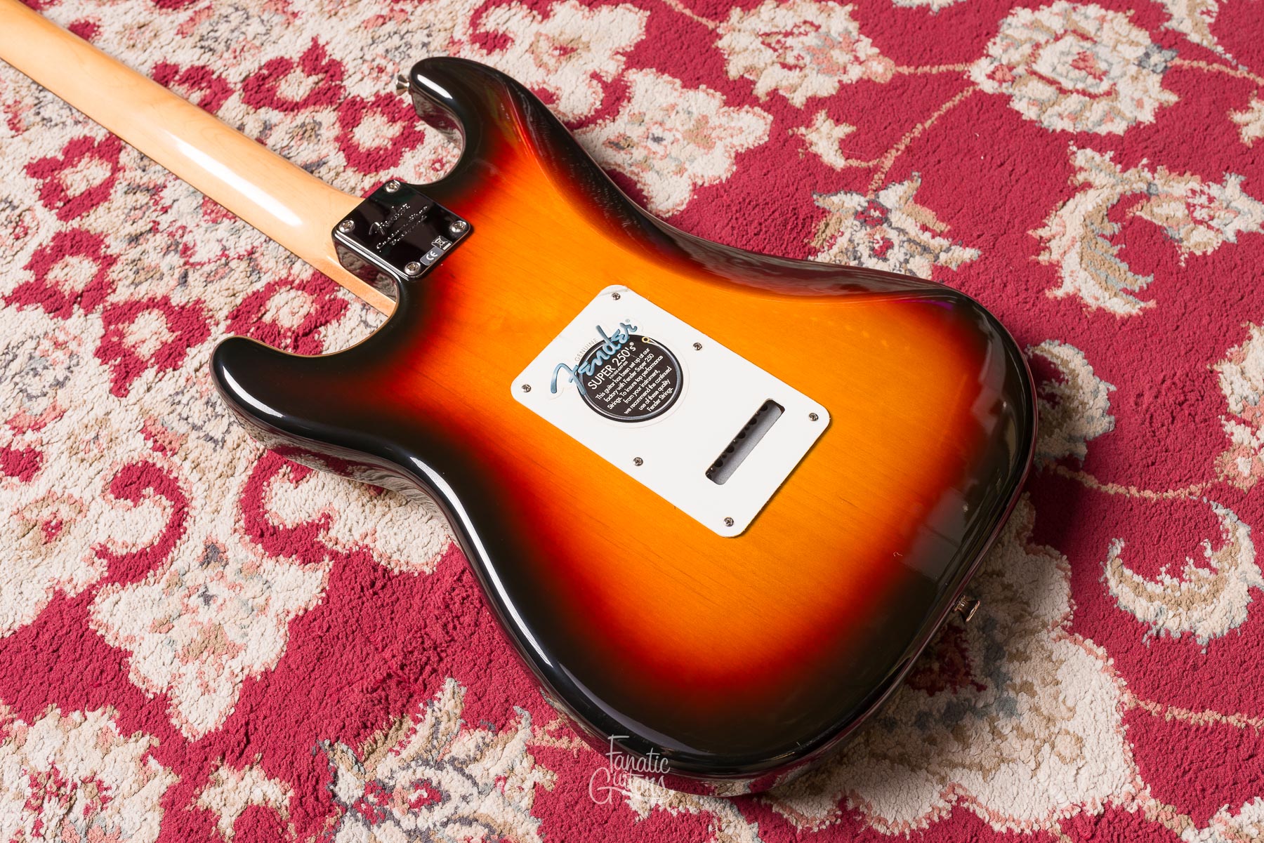 Fender Classic Player '60s Stratocaster - 3-Color Sunburst #MZ7017045 Second Hand