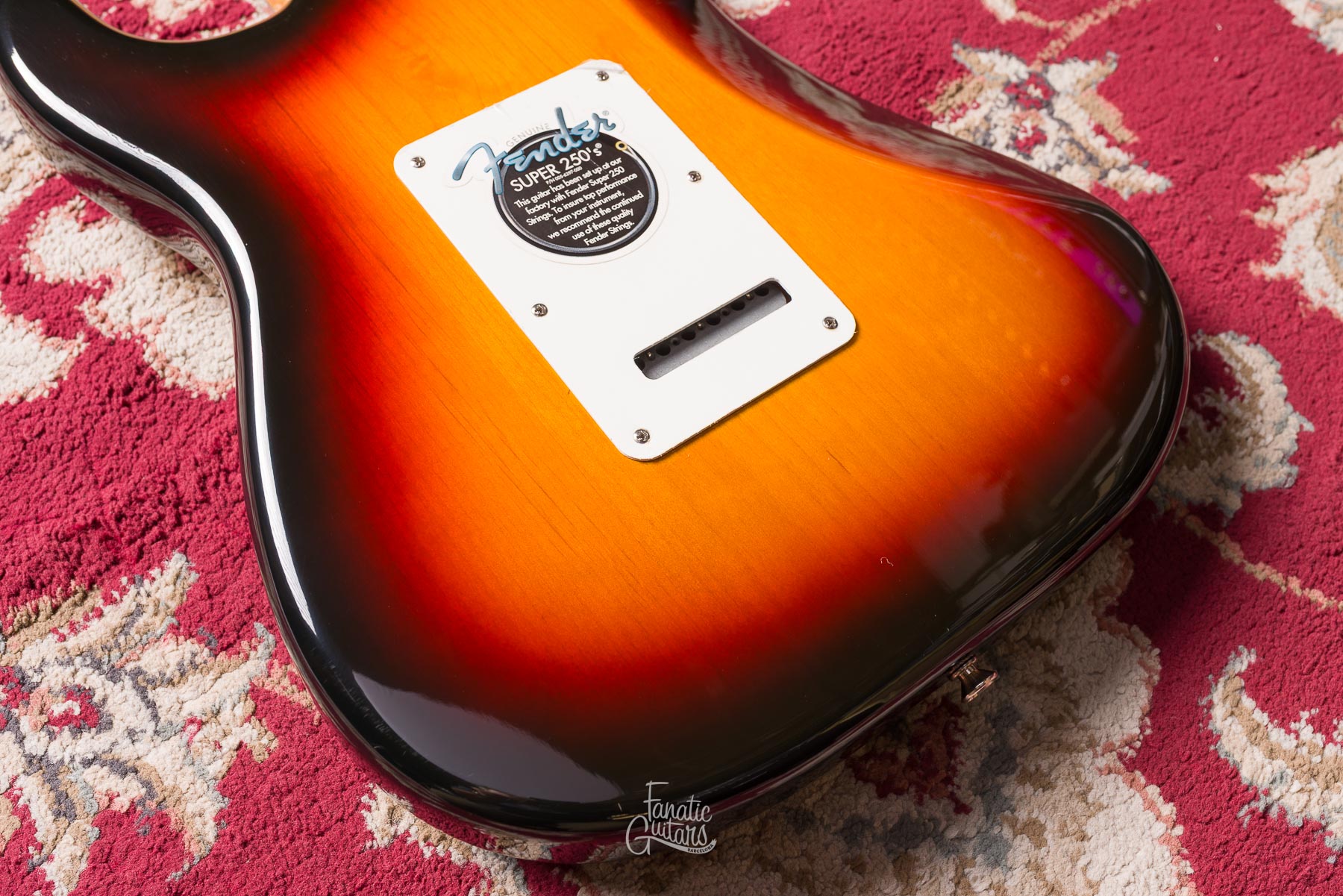 Fender Classic Player '60s Stratocaster - 3-Color Sunburst #MZ7017045 Second Hand