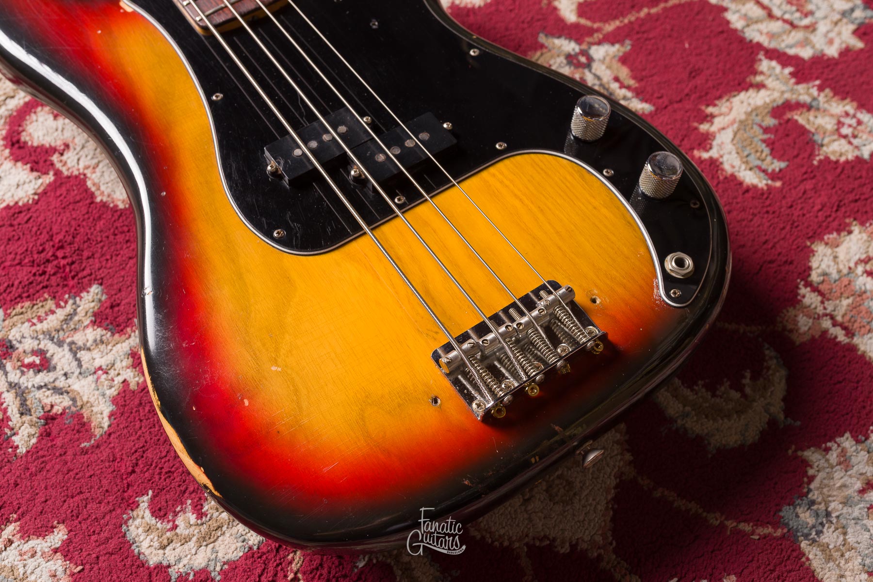 Fender Precision Bass 1975 - Sunburst #626430 Second Hand