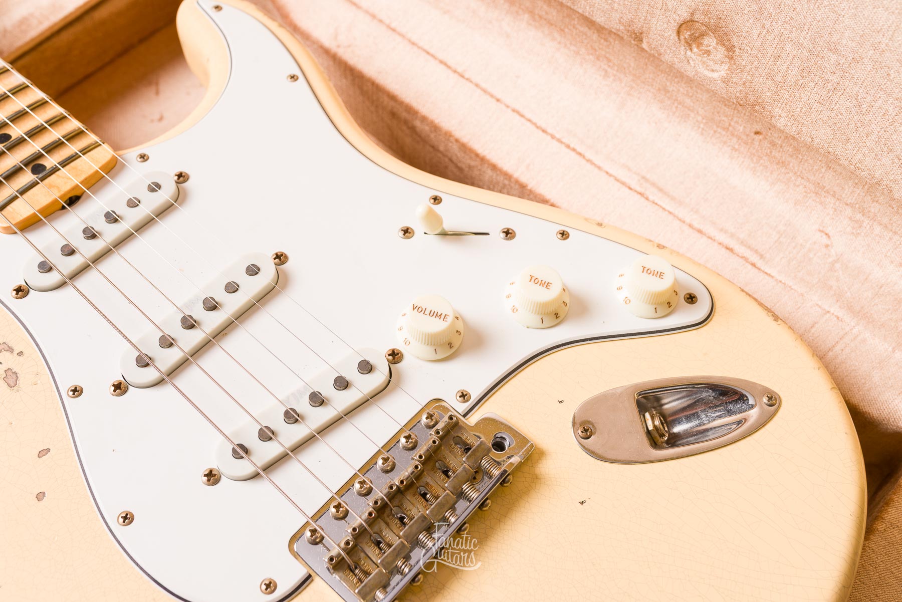 Fender Custom Shop Yngwie Malmsteen Stratocaster - Vintage White Heavy Relic