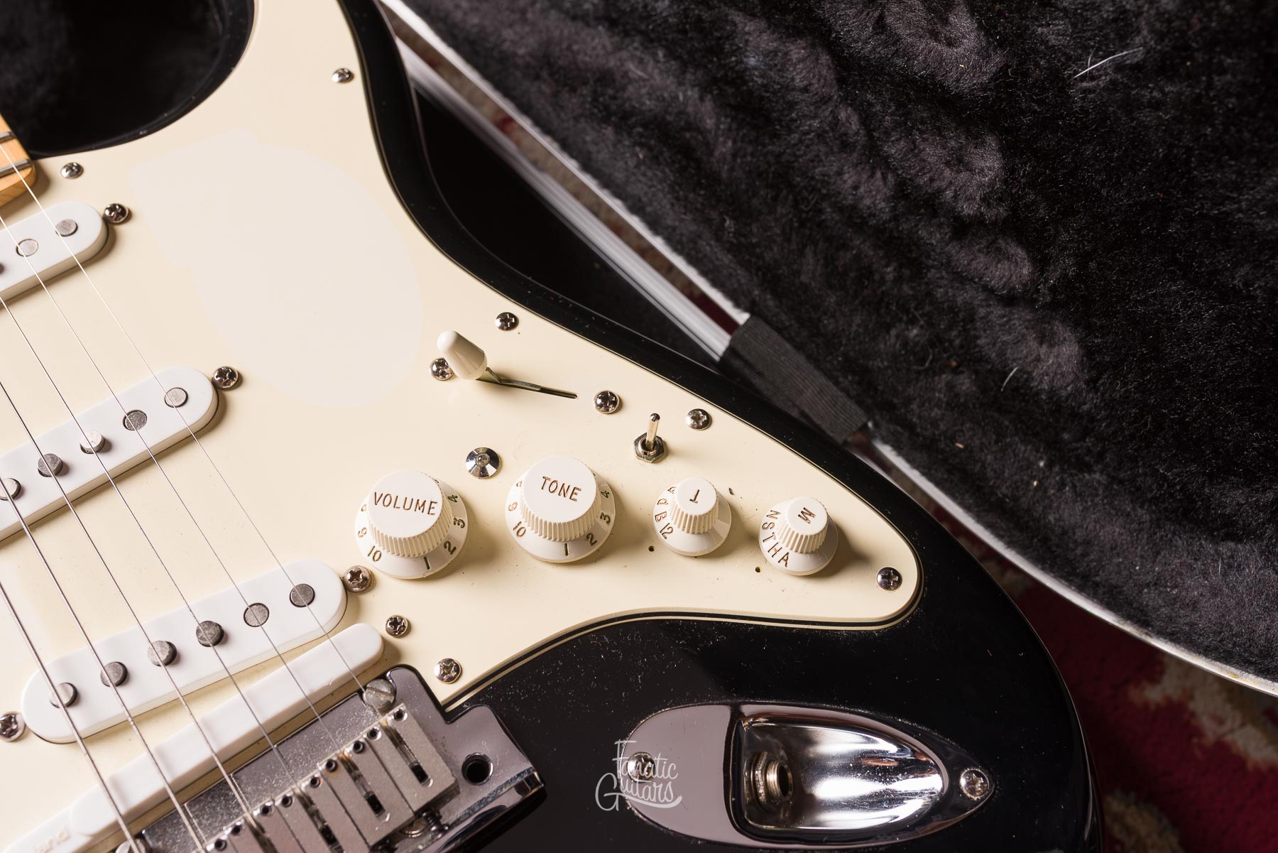 Fender VG Stratocaster - Black #Z7034607 Segunda Mano
