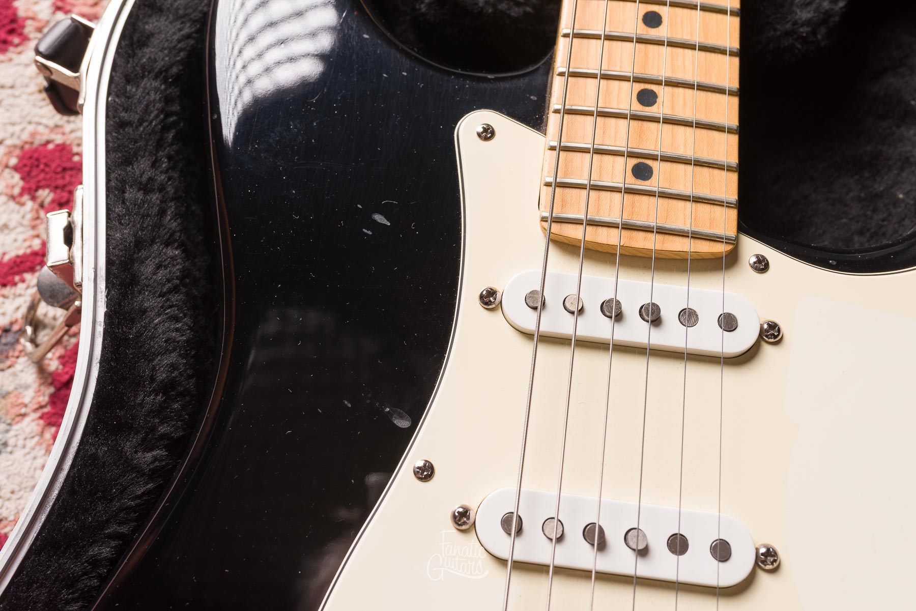 Fender VG Stratocaster - Black #Z7034607 Segunda Mano