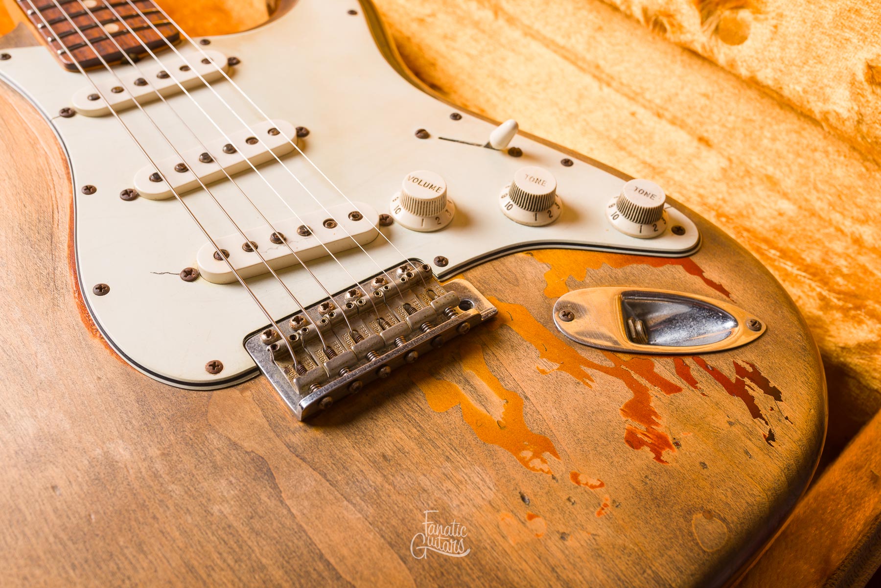 Fender Custom Shop Rory Gallagher Signature Stratocaster Relic - 3-Color Sunburst #R20758 Segunda Mano