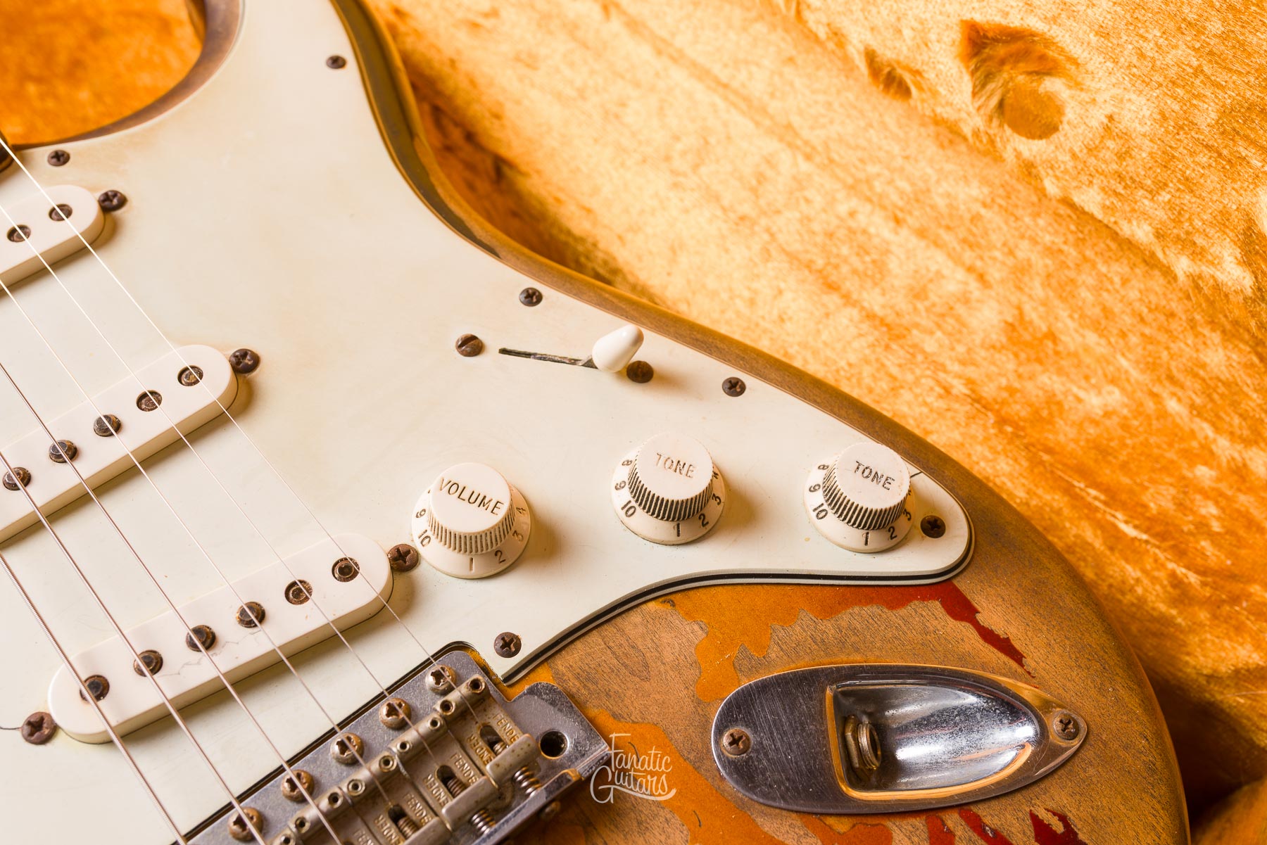 Fender Custom Shop Rory Gallagher Signature Stratocaster Relic - 3-Color Sunburst #R20758 Segunda Mano