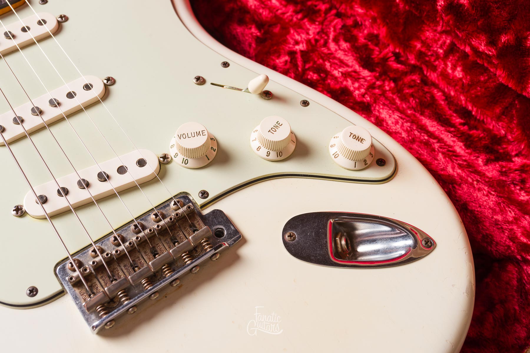Fender Custom Shop 63 Stratocaster Relic - Olympic White #R66311 Segunda Mano