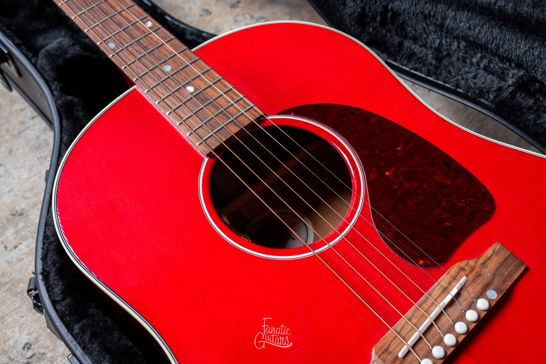 Gibson J-45 Standard - Cherry