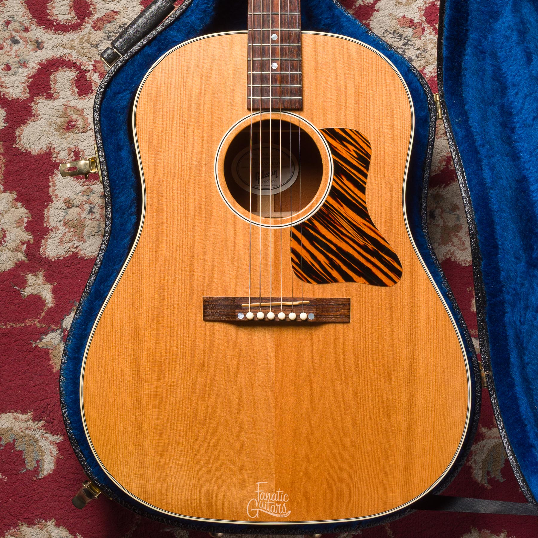 Gibson J-35 Banner Reissue 2013 - Antique Natural #10953034 Second Hand
