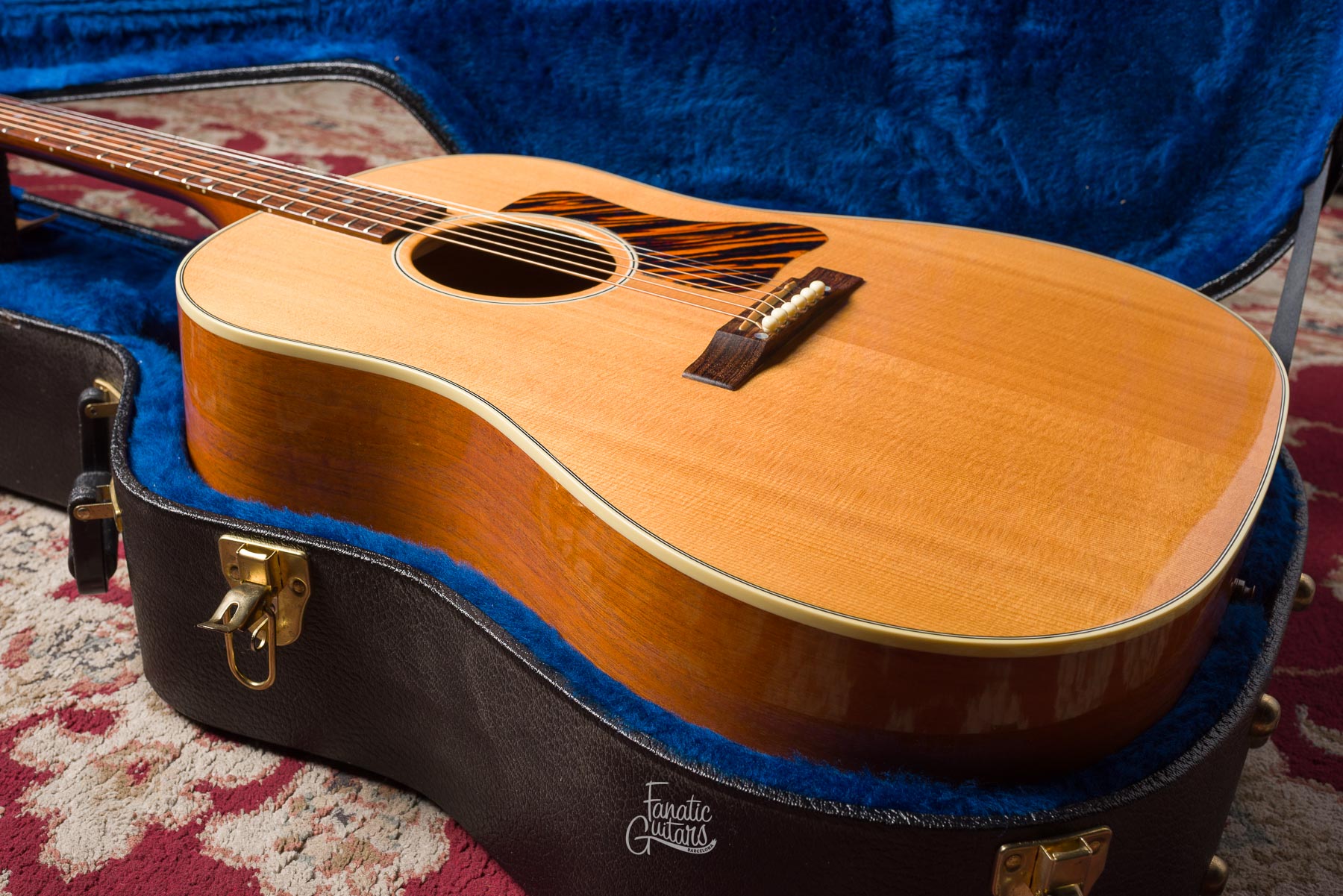 Gibson J-35 Banner Reissue 2013 - Antique Natural #10953034 Second Hand