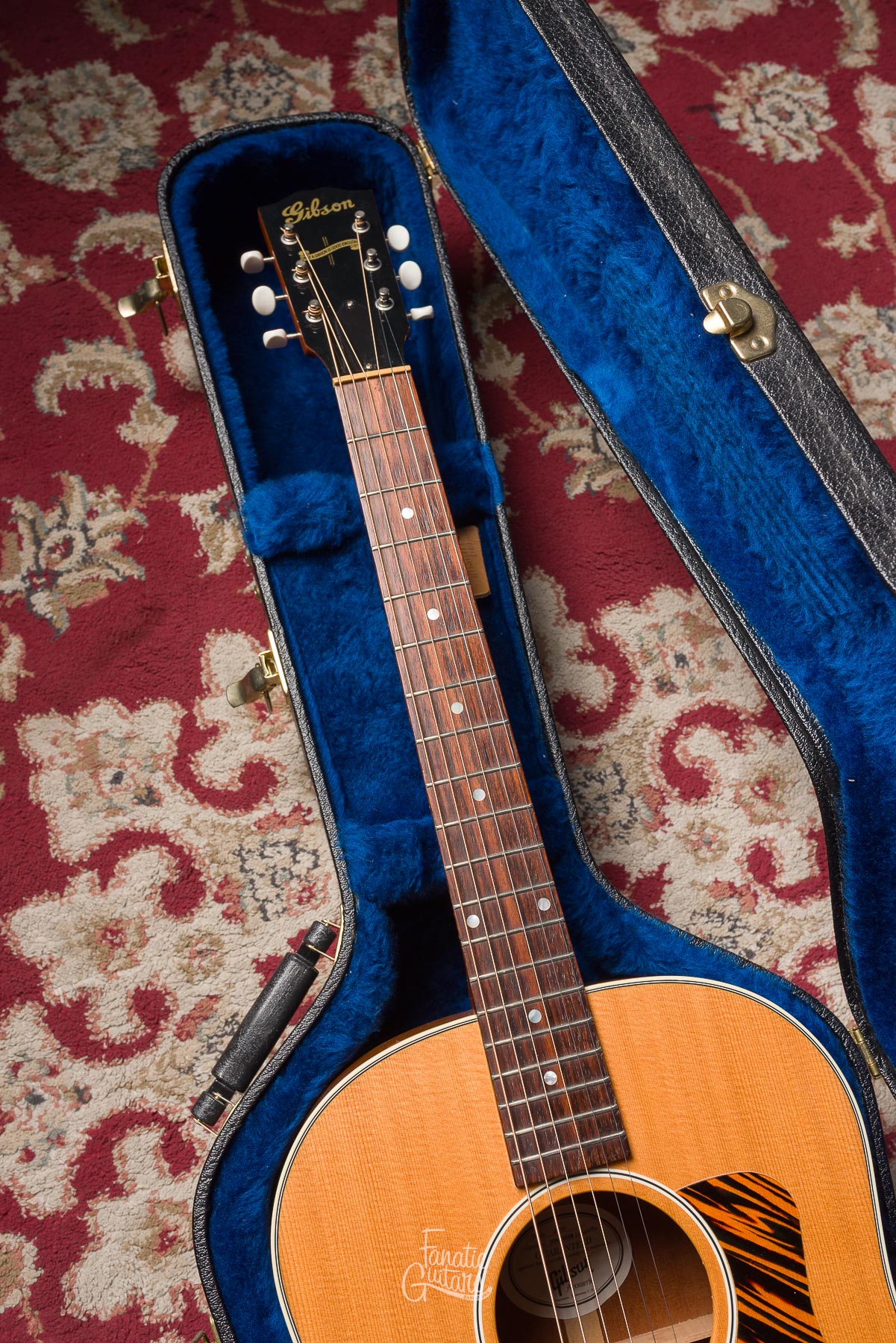 Gibson J-35 Banner Reissue 2013 - Antique Natural #10953034 Second Hand