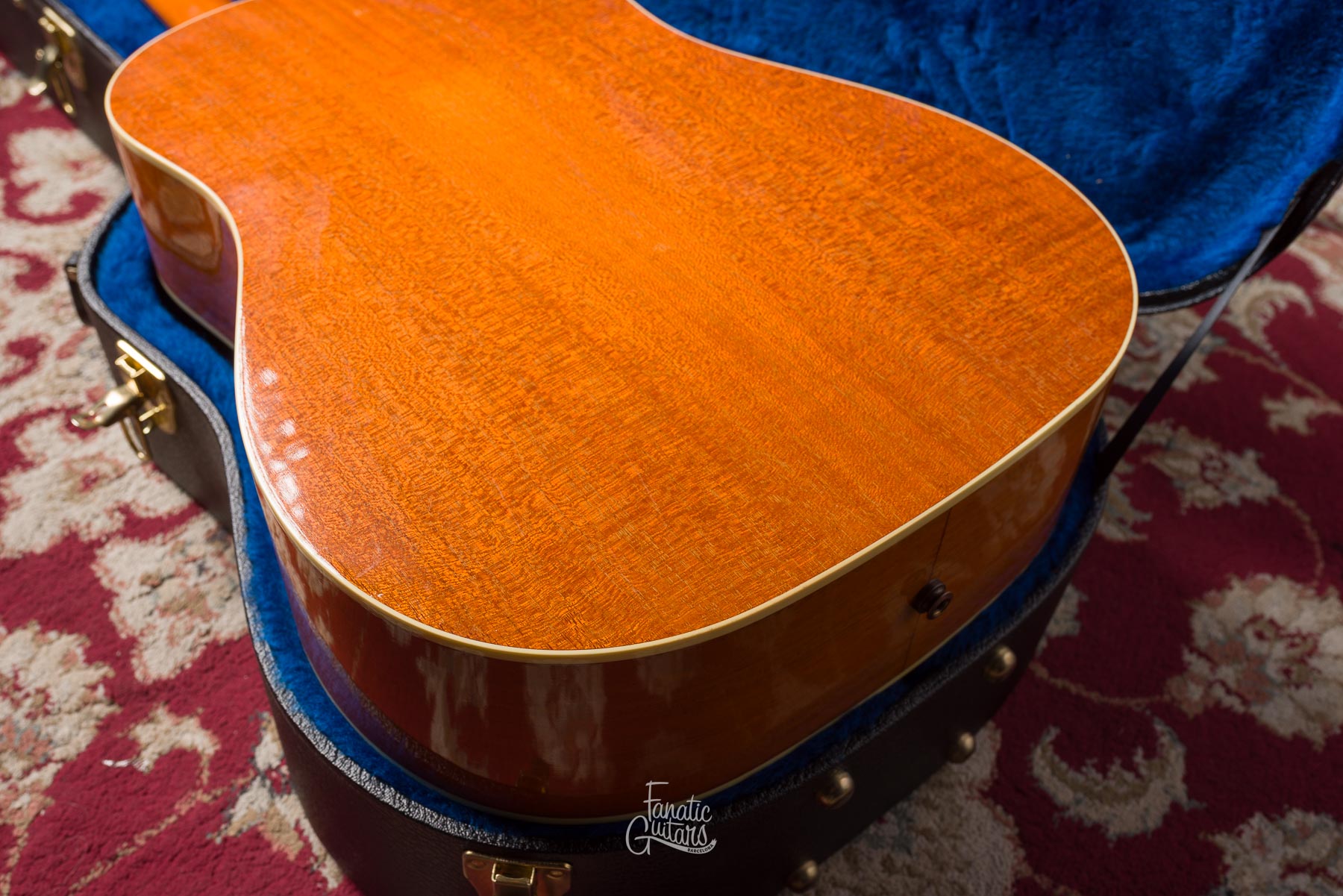 Gibson J-35 Banner Reissue 2013 - Antique Natural #10953034 Second Hand