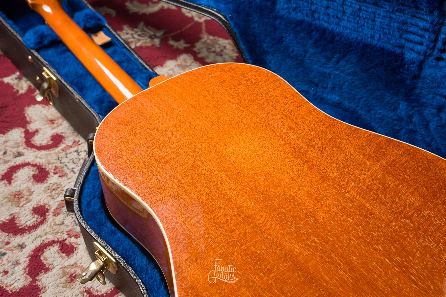 Gibson J-35 Banner Reissue 2013 - Antique Natural #10953034 Second Hand