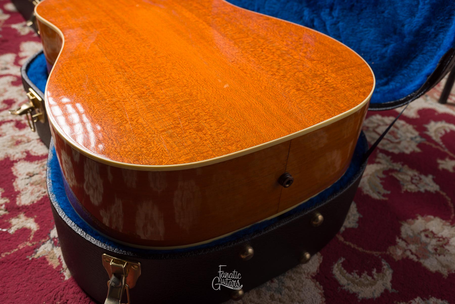Gibson J-35 Banner Reissue 2013 - Antique Natural #10953034 Second Hand