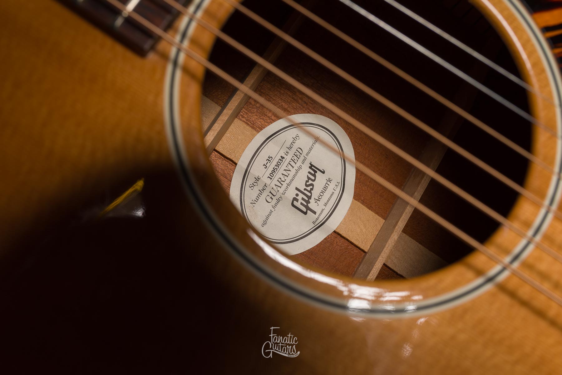 Gibson J-35 Banner Reissue 2013 - Antique Natural #10953034 Second Hand