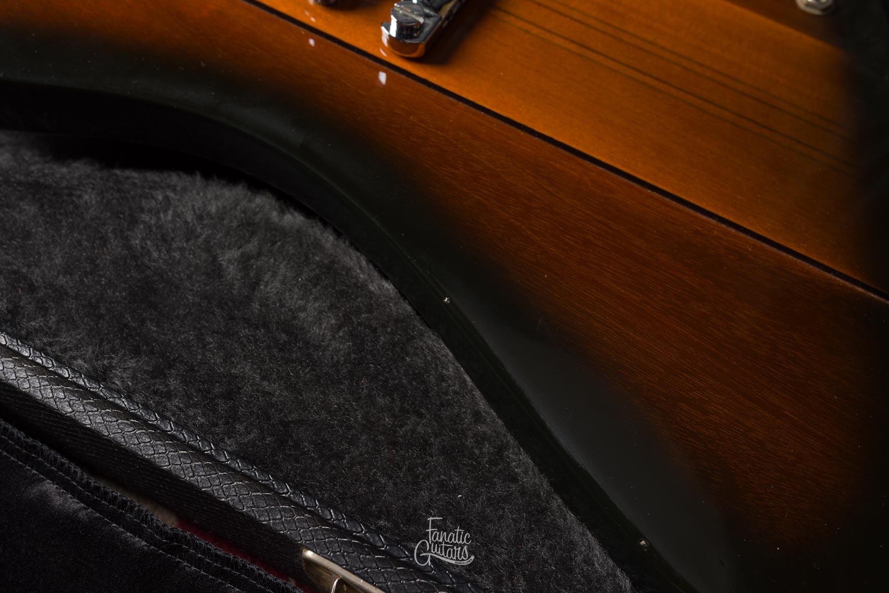 Gibson Firebird V 2004 - Vintage Sunburst #00234669 Segunda Mano