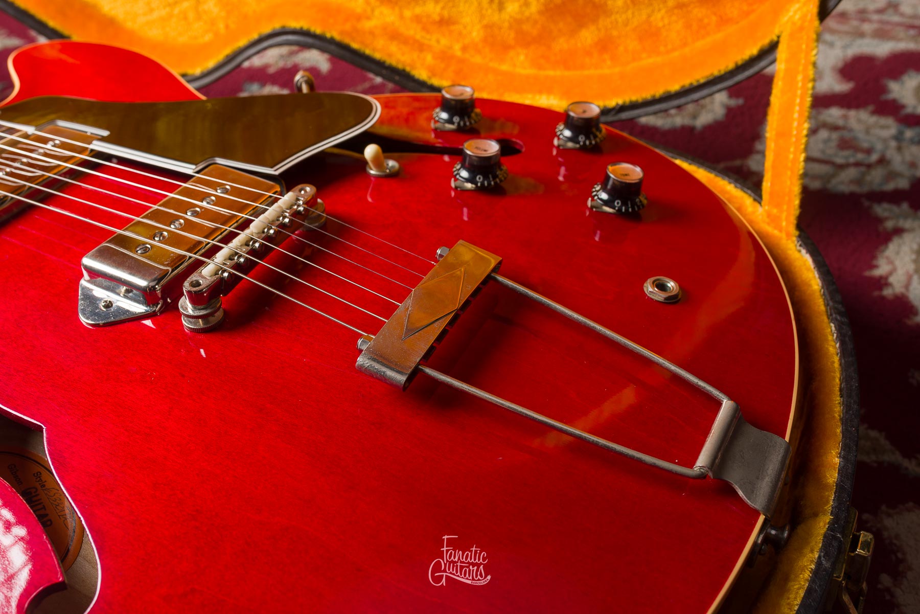 Gibson ES-330 TDC 1964 - Cherry #181572 Segunda Mano