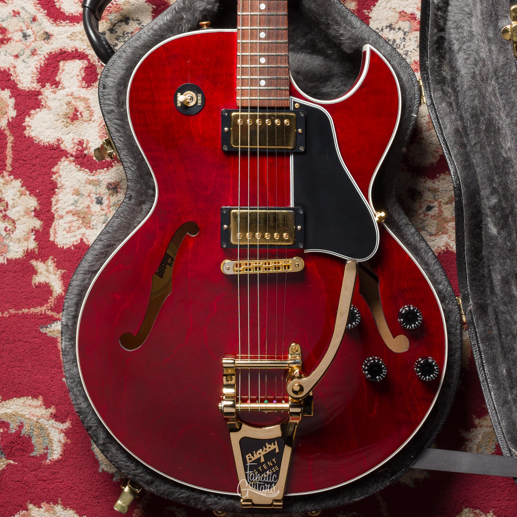 Gibson ES-135 Bigsby 2002 - Cherry #02032738 Segunda Mano