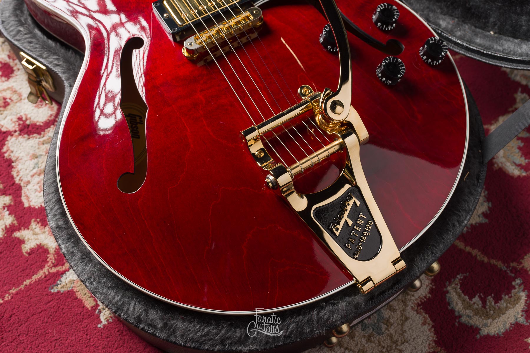 Gibson ES-135 Bigsby 2002 - Cherry #02032738 Segunda Mano