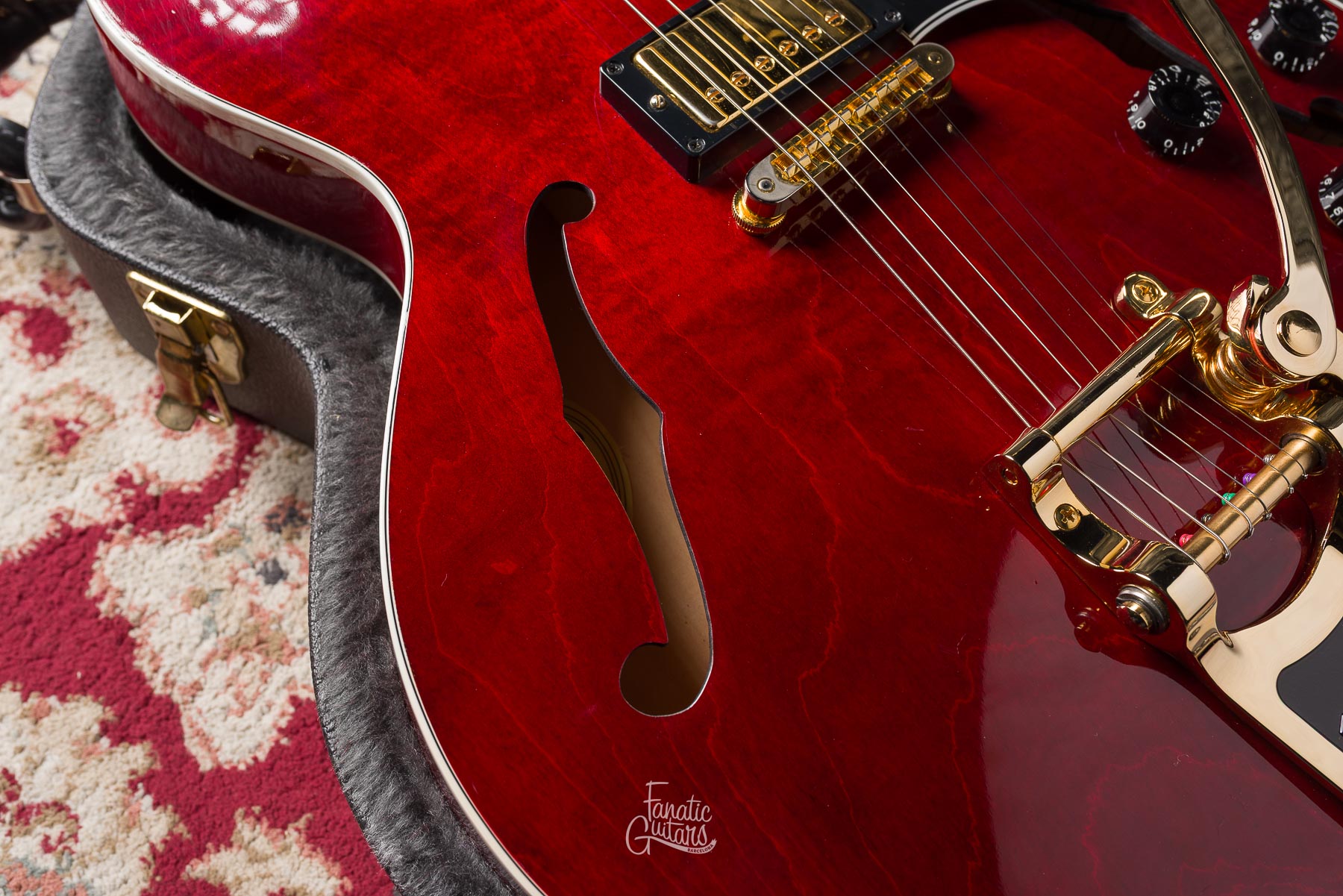 Gibson ES-135 Bigsby 2002 - Cherry #02032738 Segunda Mano