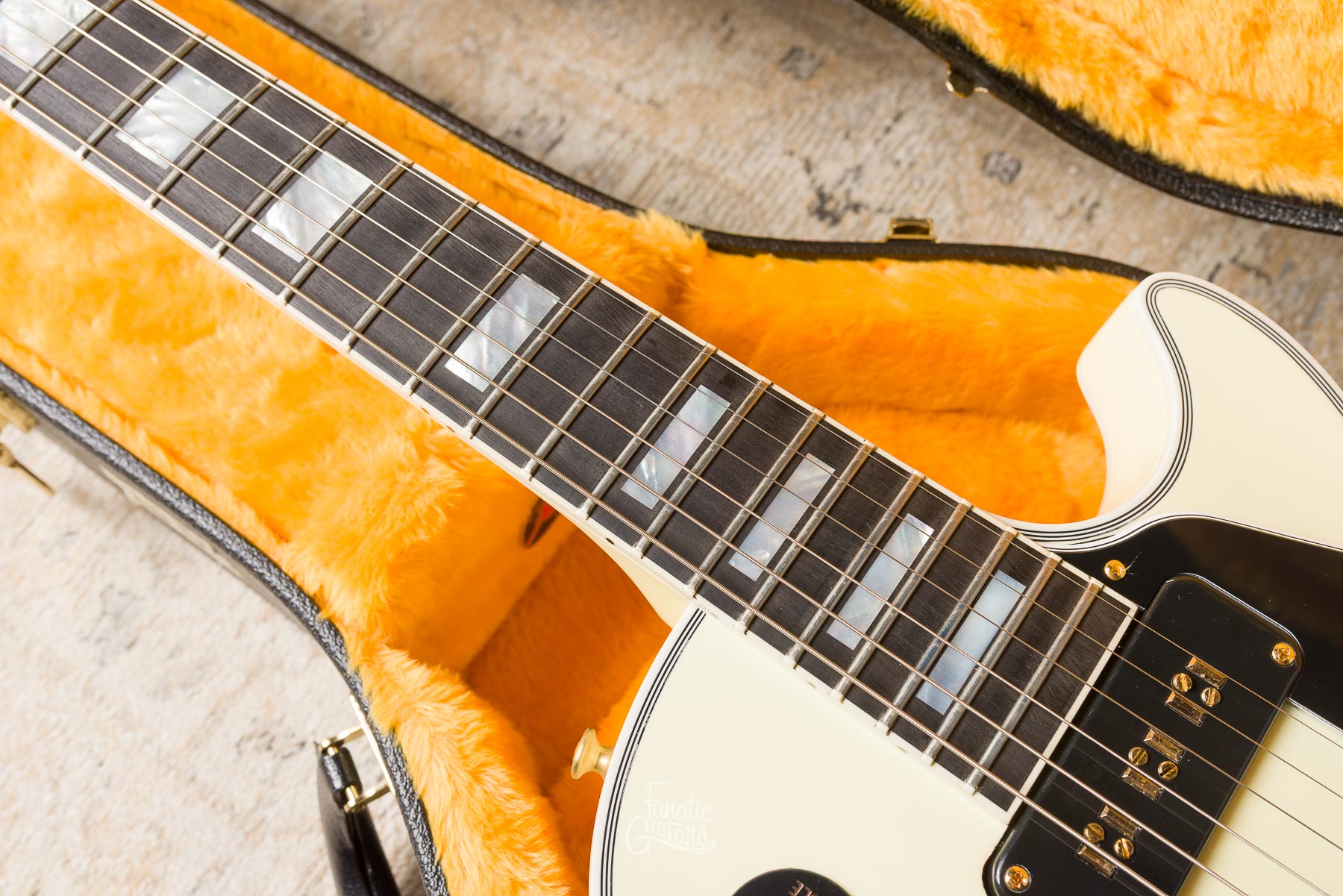 Gibson Custom Shop M2M Les Paul Custom 1954 Reissue VOS – Classic White