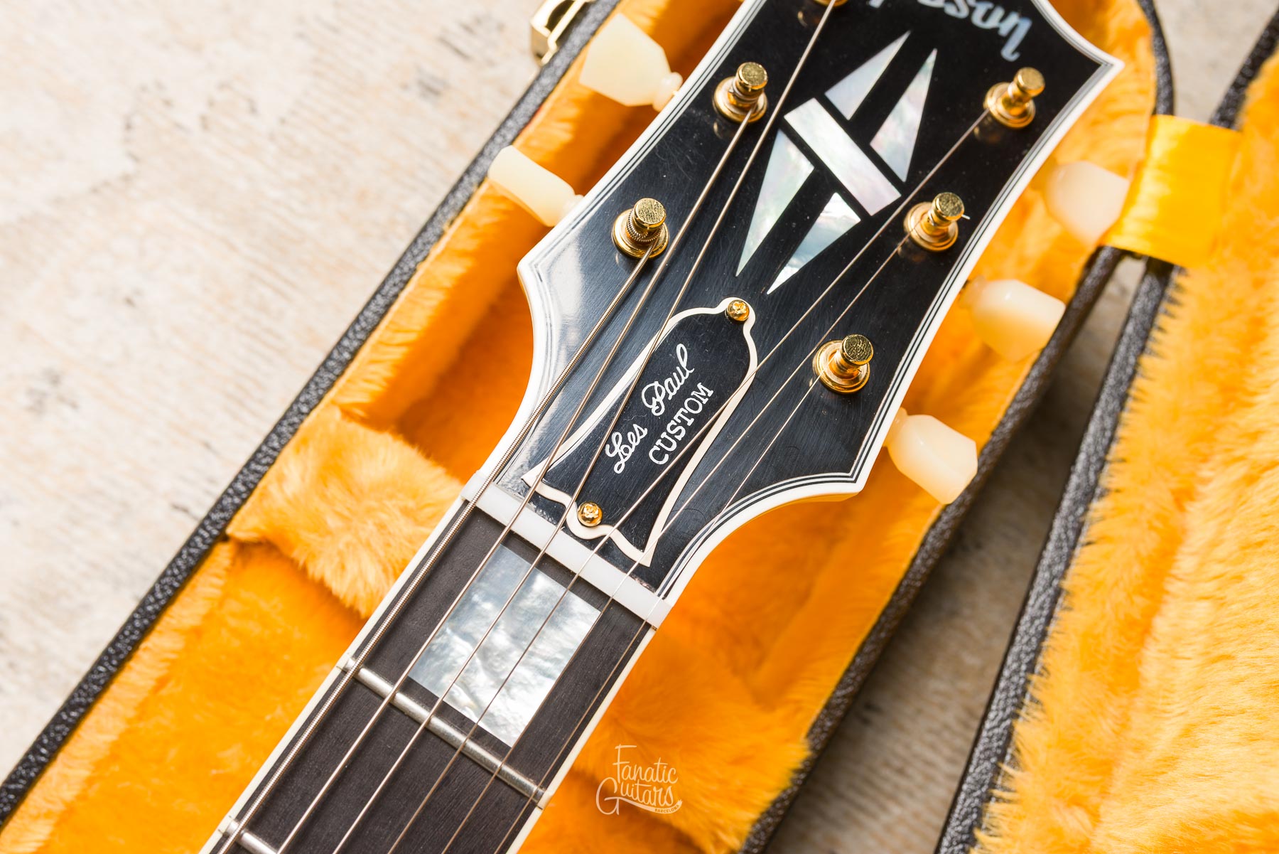 Gibson Custom Shop M2M Les Paul Custom 1954 Reissue VOS – Classic White