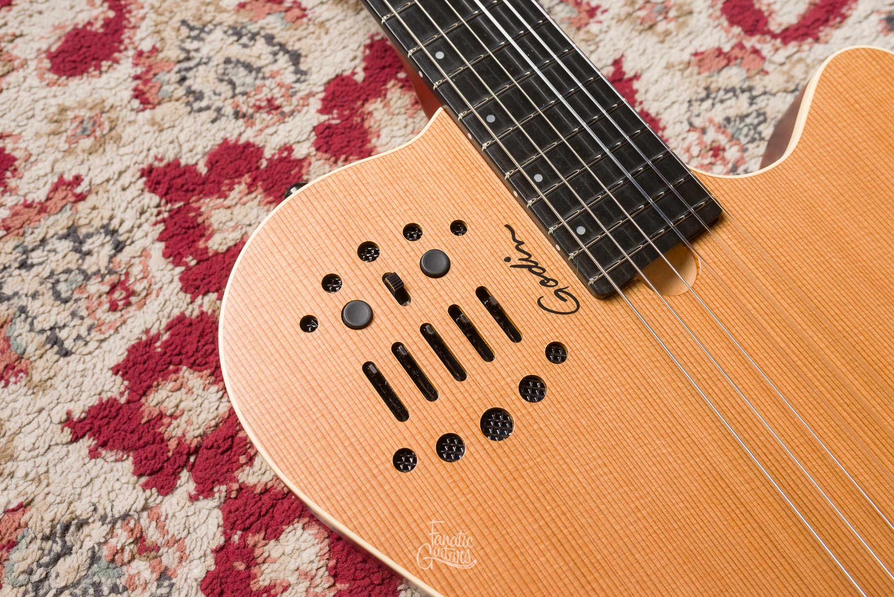 Godin Multiac ACS Slim SA Nylon - Natural #19493106 Segunda Mano