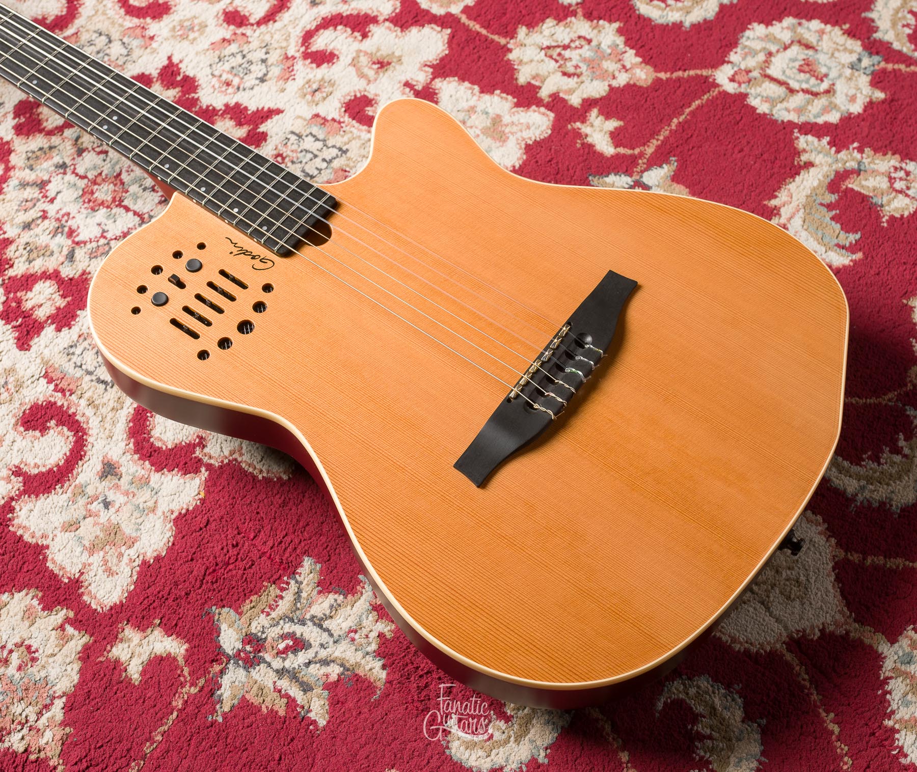 Godin Multiac ACS Slim SA Nylon - Natural #20322259 Segunda Mano