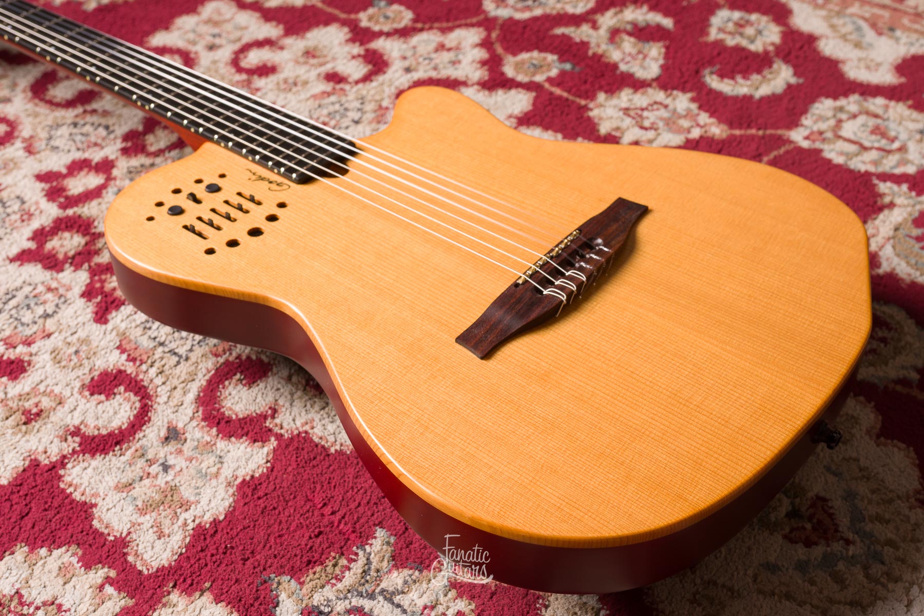 Godin Multiac ACS Slim SA Nylon - Natural #17483129 Segunda Mano