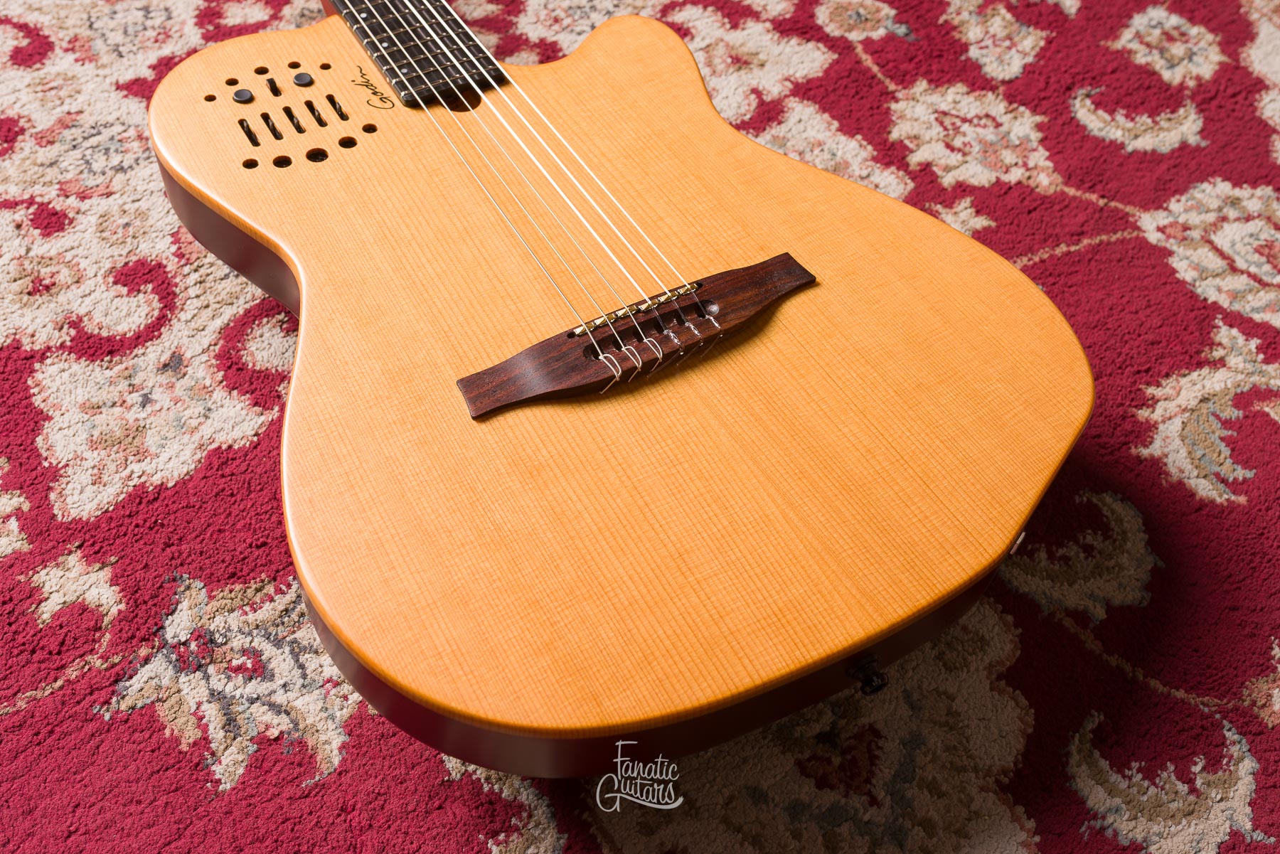 Godin Multiac ACS Slim SA Nylon - Natural #17483129 Segunda Mano