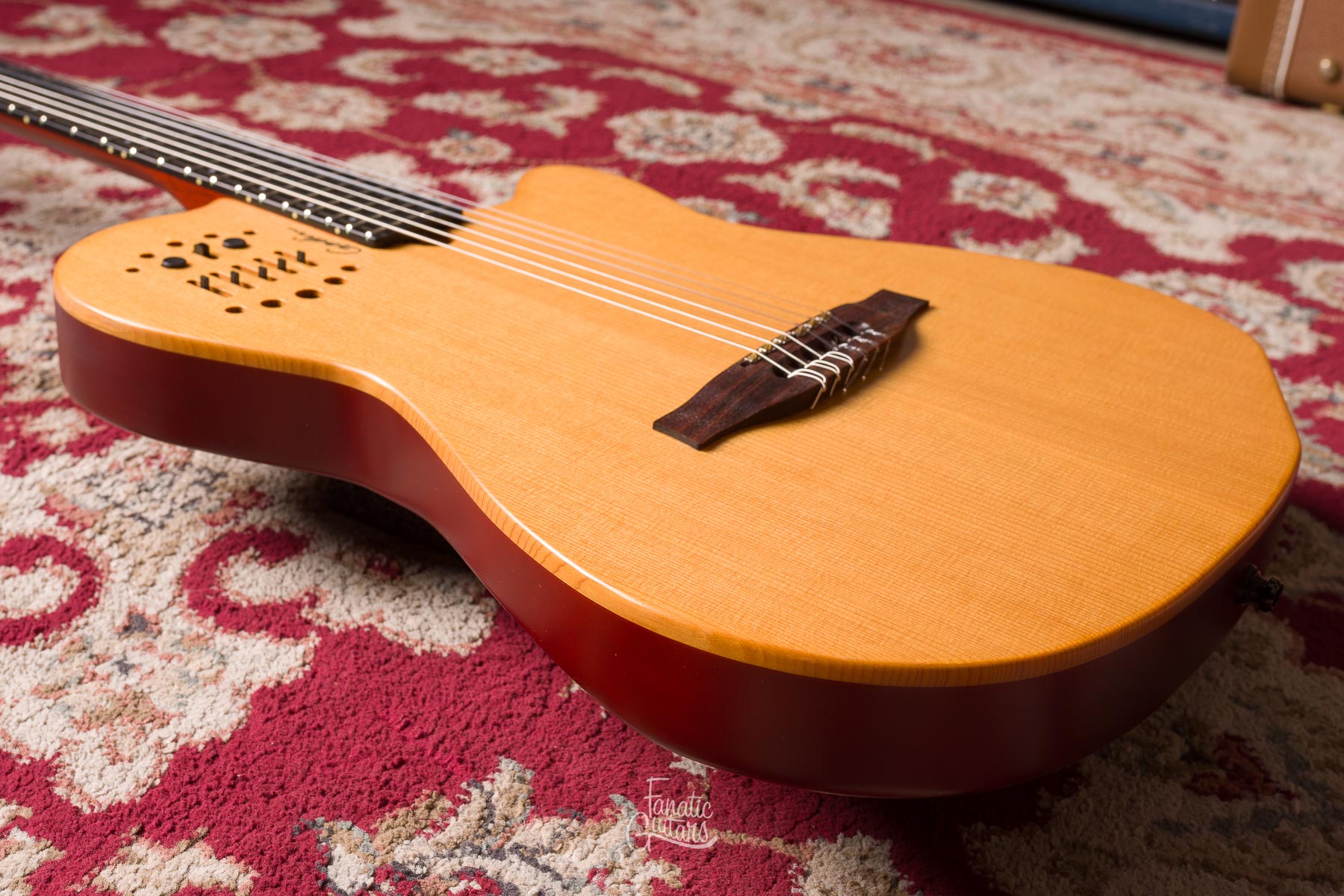 Godin Multiac ACS Slim SA Nylon - Natural #17483129 Segunda Mano