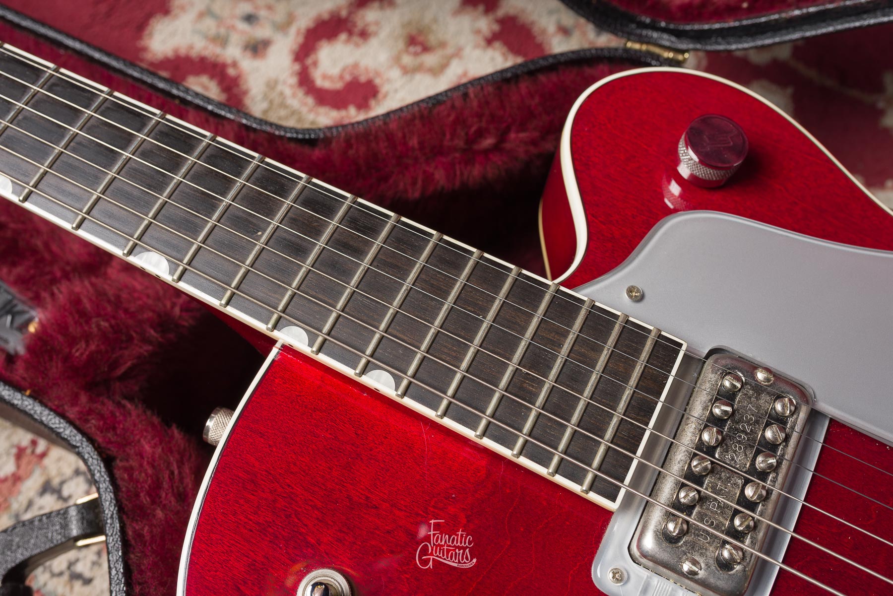 Gretsch G6119 Chet Atkins Tennessee Rose #JT10010120 Segunda Mano