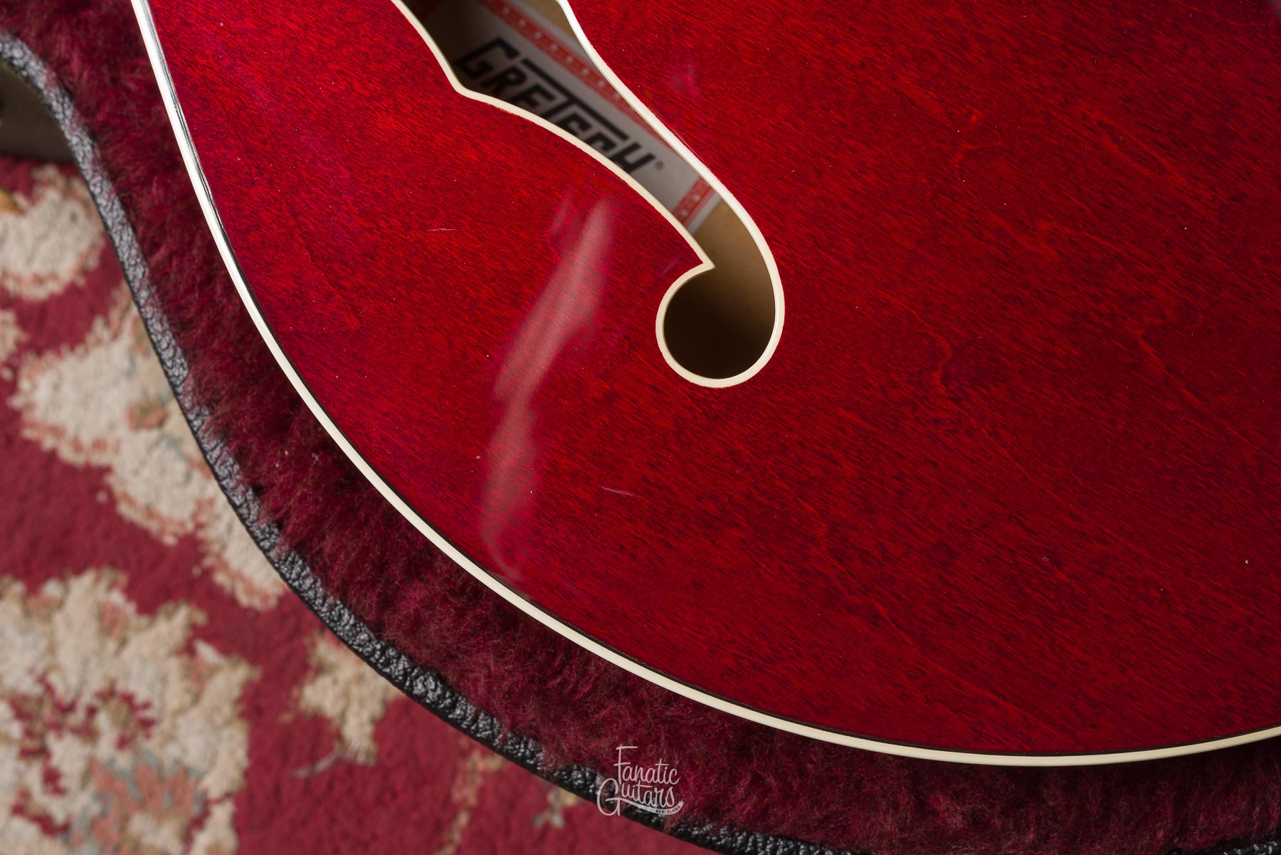 Gretsch G6119 Chet Atkins Tennessee Rose #JT10010120 Segunda Mano