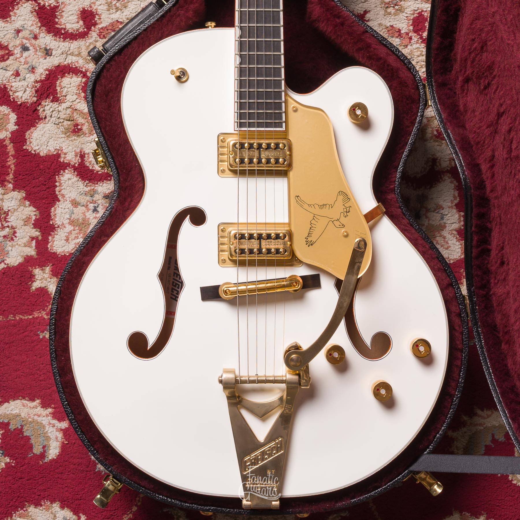Gretsch G6136T-WHT The White Falcon #JT18041748 Segunda Mano