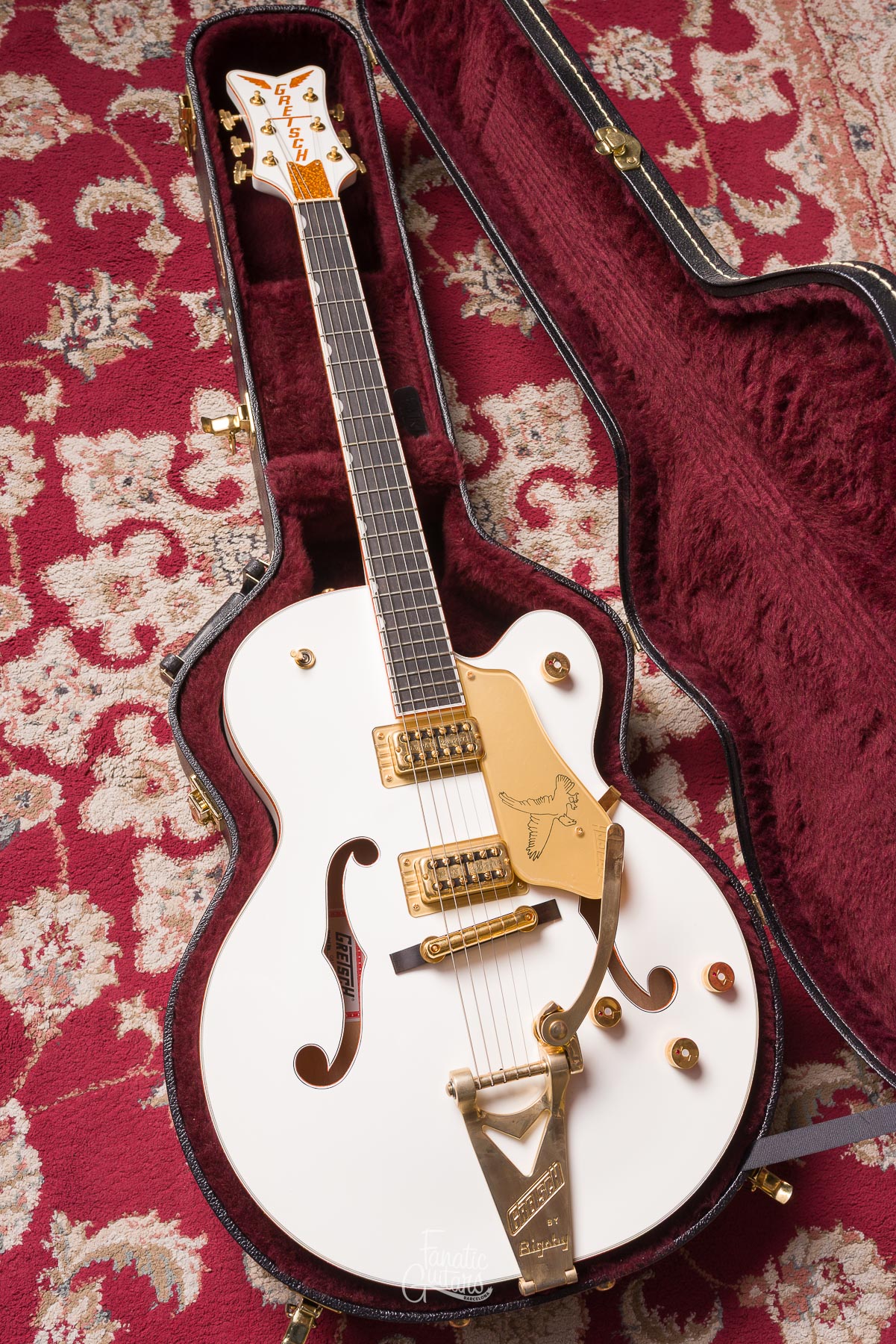 Gretsch G6136T-WHT The White Falcon #JT18041748 Segunda Mano