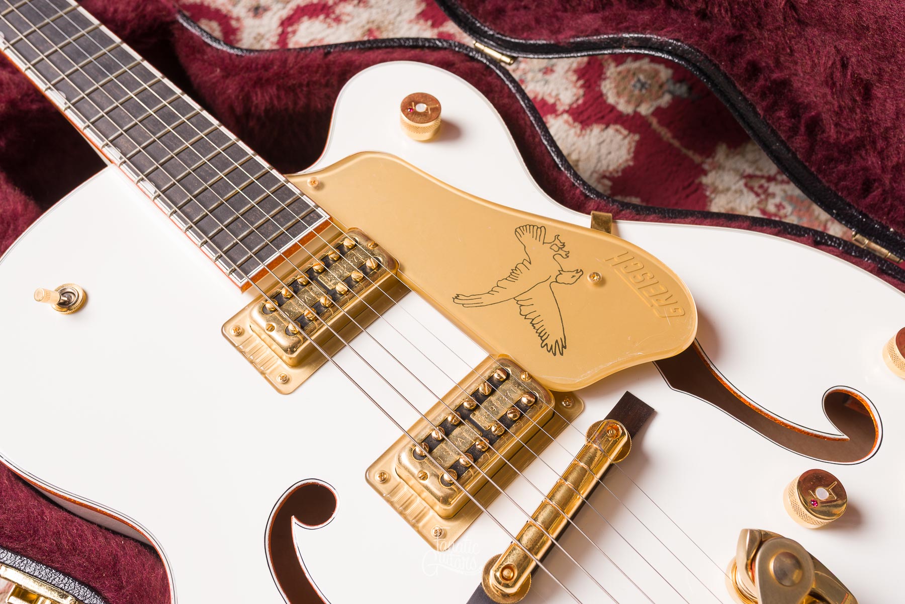 Gretsch G6136T-WHT The White Falcon #JT18041748 Segunda Mano
