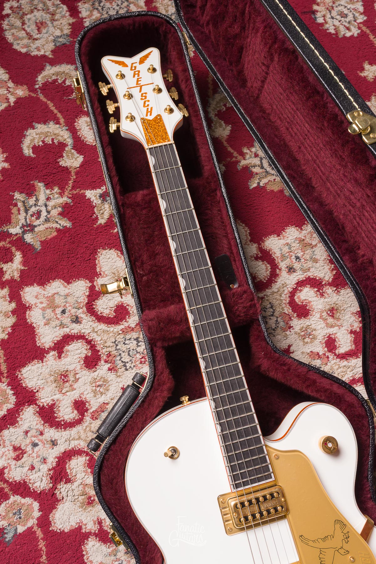 Gretsch G6136T-WHT The White Falcon #JT18041748 Segunda Mano
