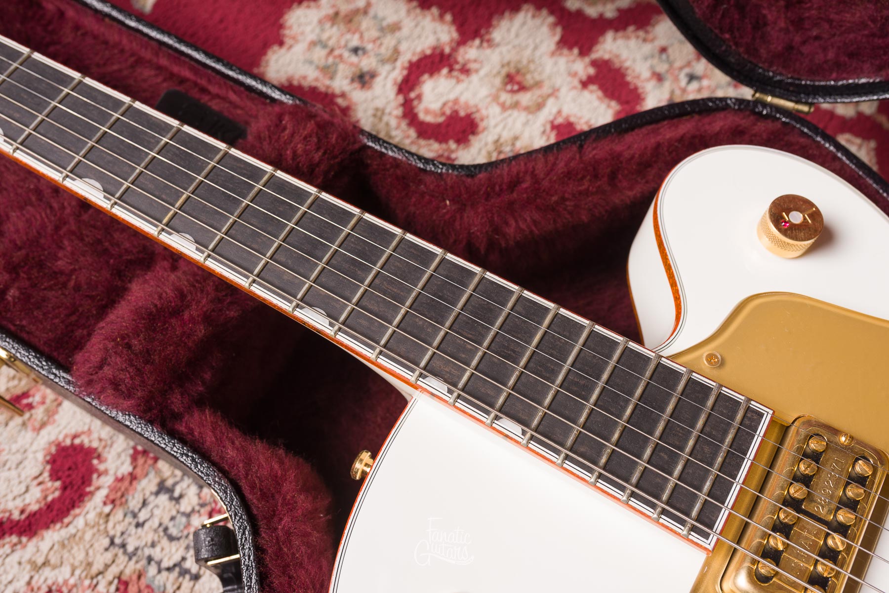 Gretsch G6136T-WHT The White Falcon #JT18041748 Segunda Mano