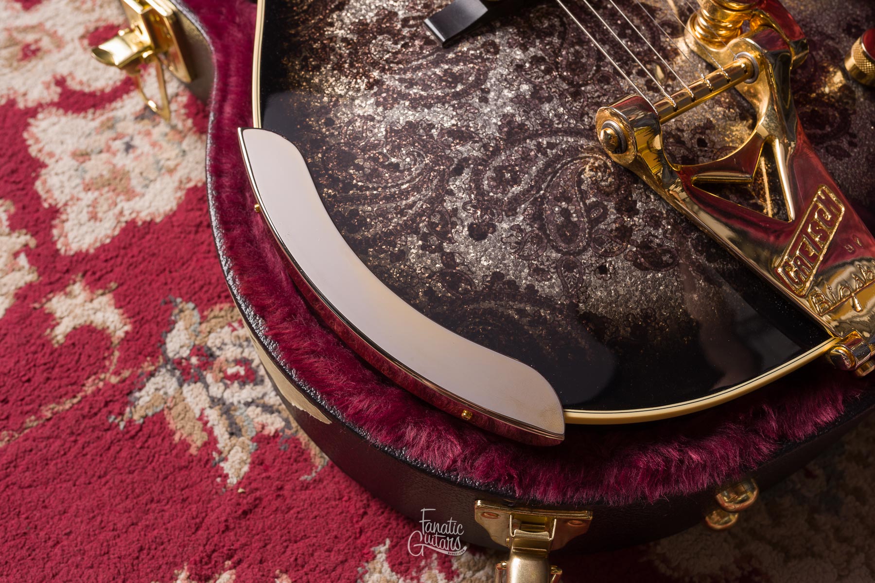 Gretsch G6134TG Limited Edition Paisley Penguin - Black #JT23041332 Second Hand